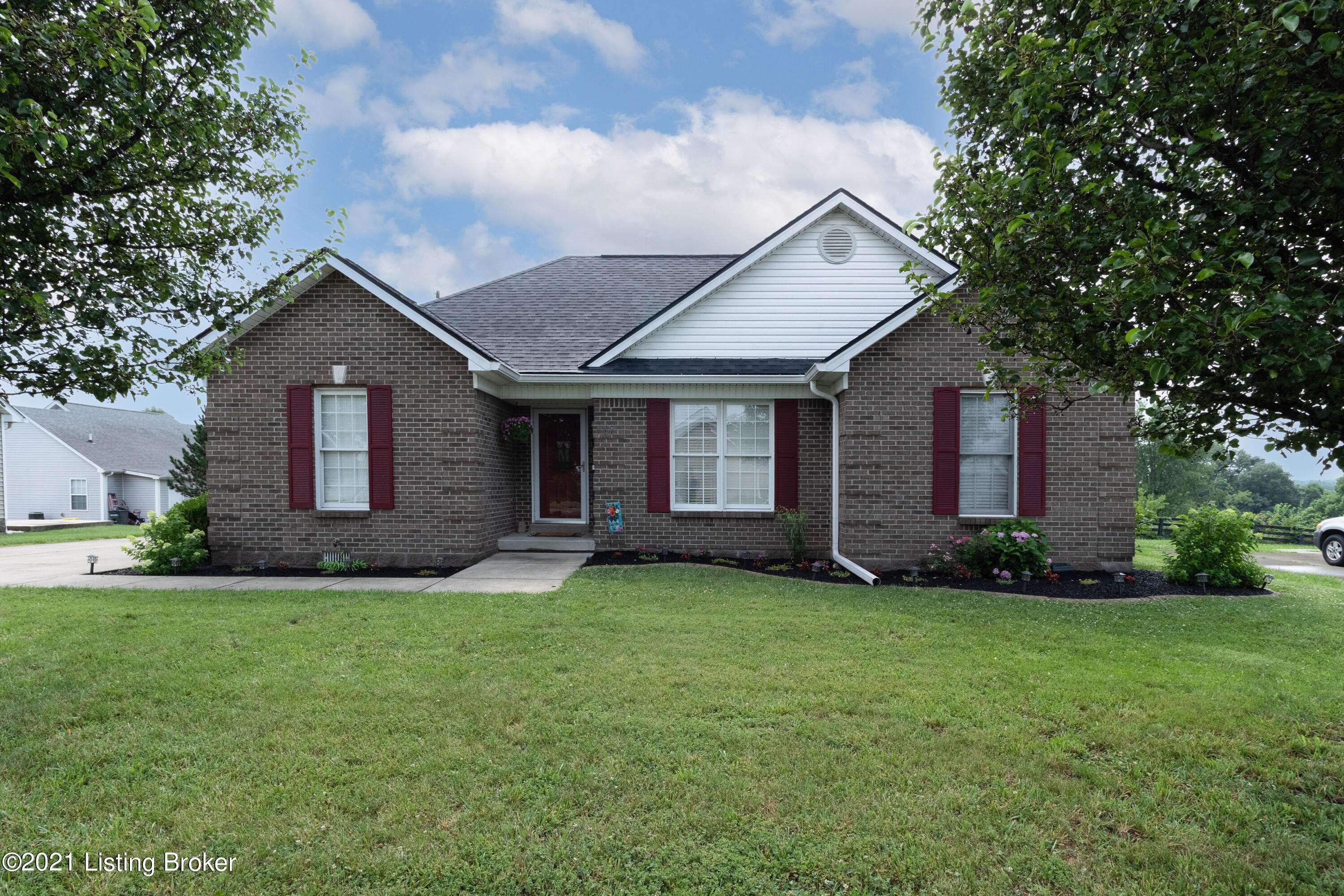 Bardstown, KY 40004,147 Redwood Dr