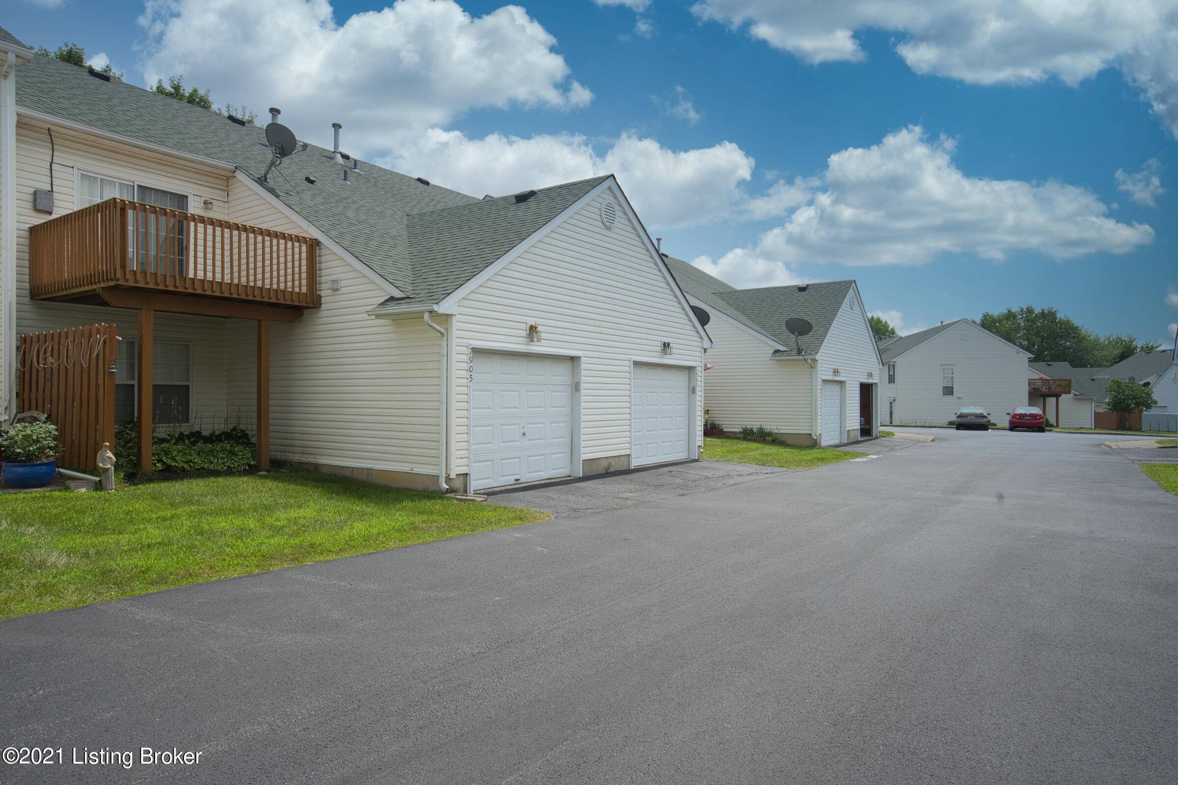 Louisville, KY 40291,7905 Cypress Green WAY