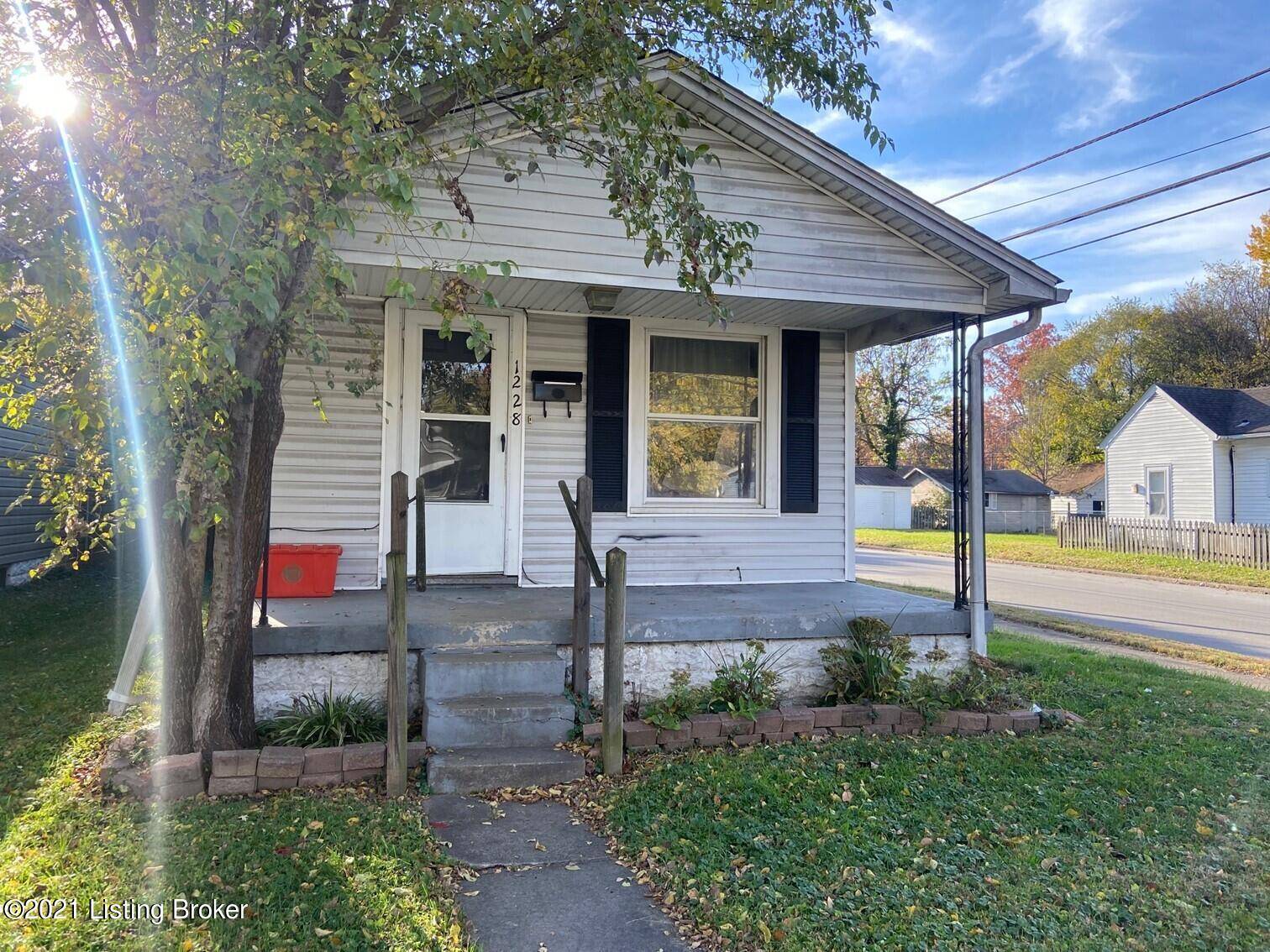 Louisville, KY 40208,1228 Lillian Ave