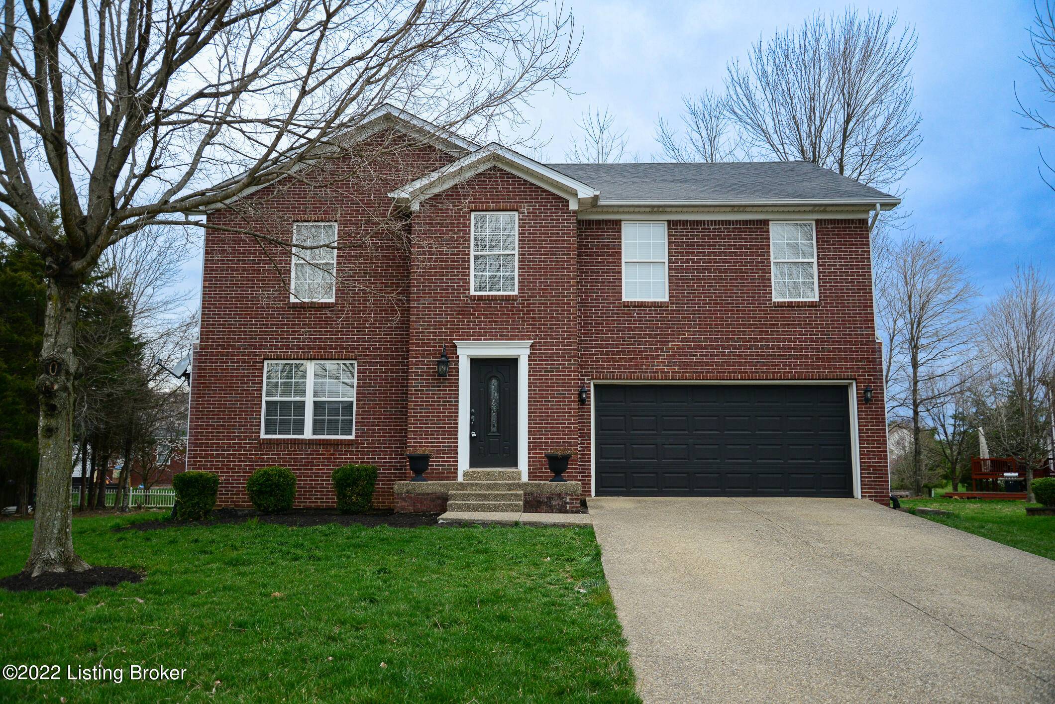 Louisville, KY 40291,9902 Legacy Ct