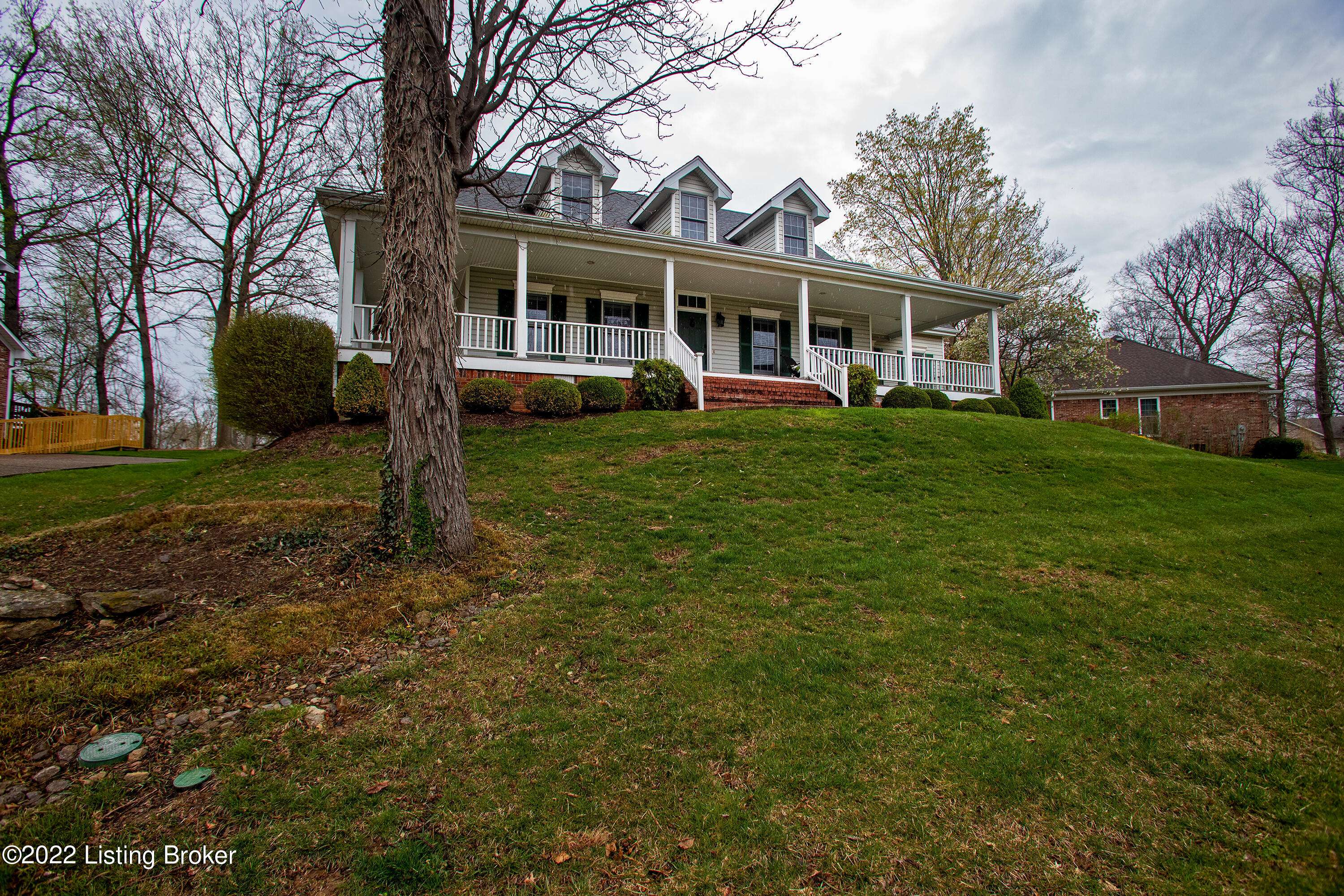 Prospect, KY 40059,10502 Worthington Ln