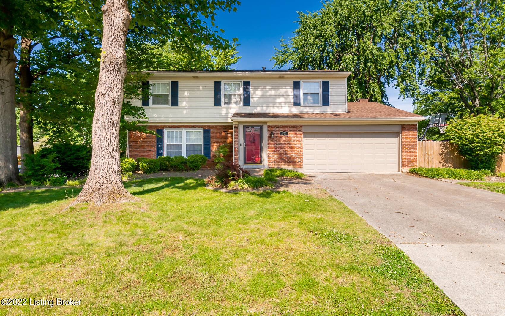 Louisville, KY 40291,7713 Cedar Hollow Dr