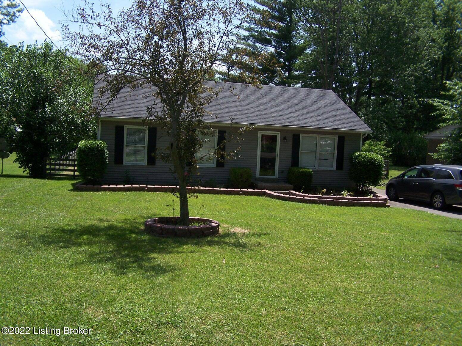 La Grange, KY 40031,110 Clore Ave