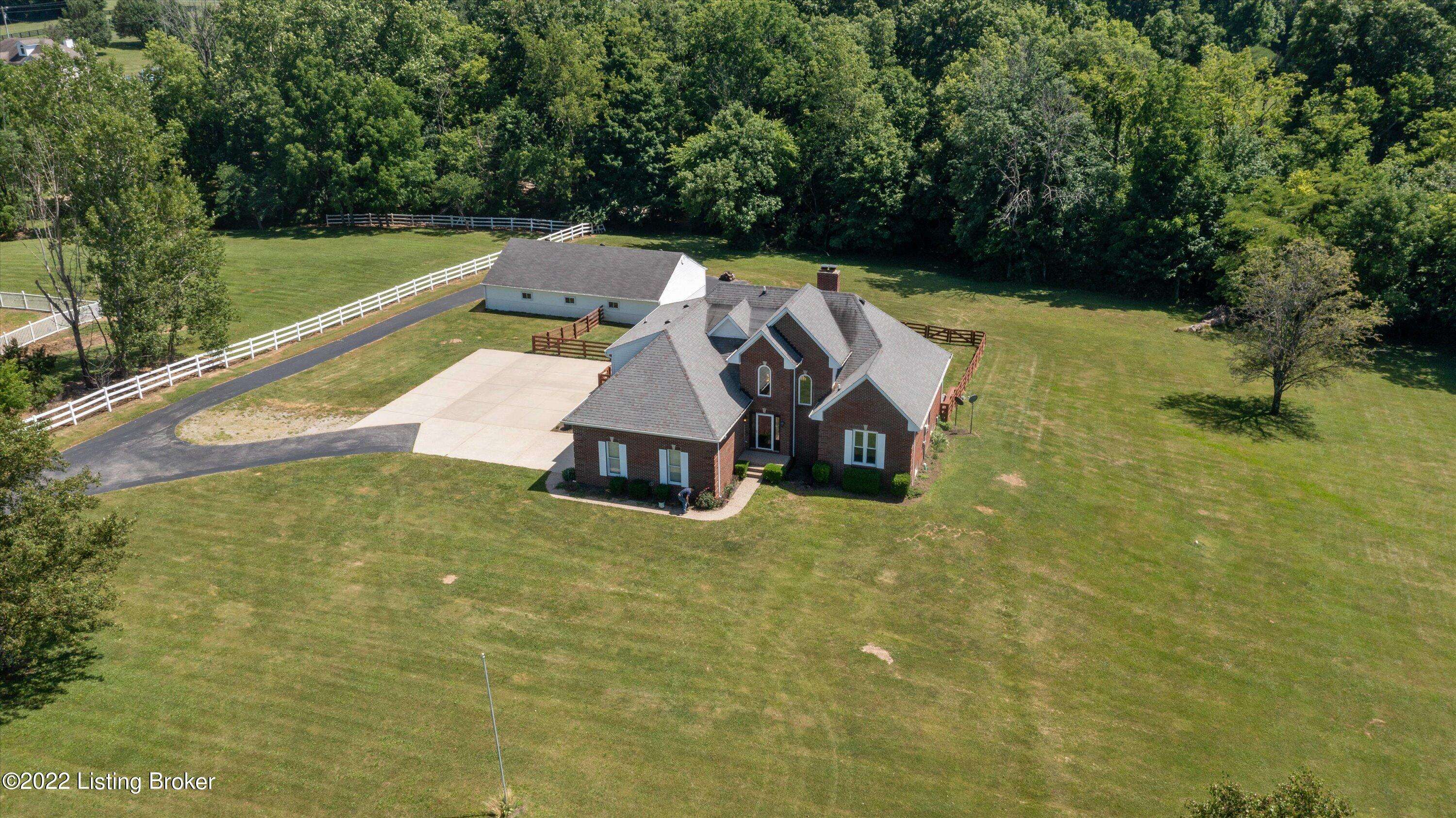 Finchville, KY 40022,2237 Fisherville Rd