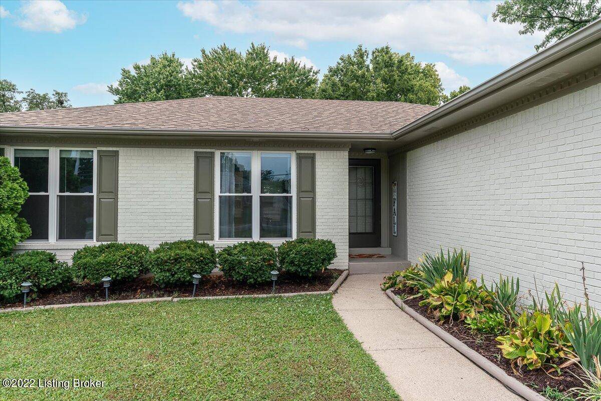 Louisville, KY 40220,3414 Hunsinger Ln