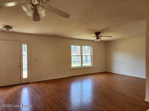 Louisville, KY 40291,8006 Emerald Green WAY #8006