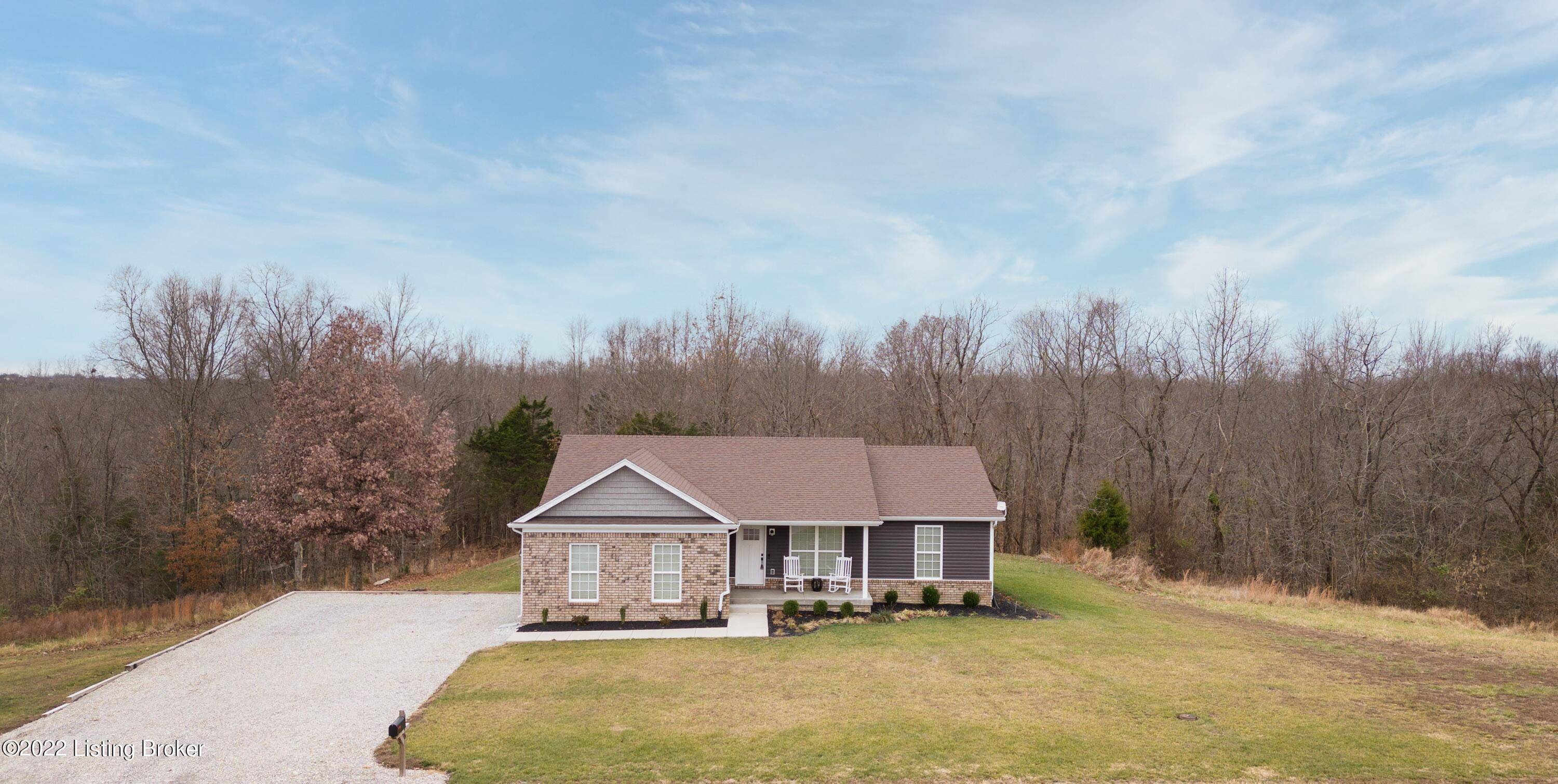 Willisburg, KY 40078,176 Landings Ct