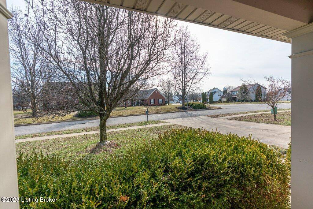 Prospect, KY 40059,9407 Chanteclair Dr