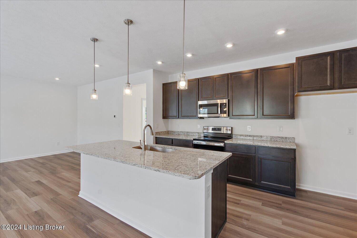Mt Washington, KY 40047,220 Blue Ridge Cir