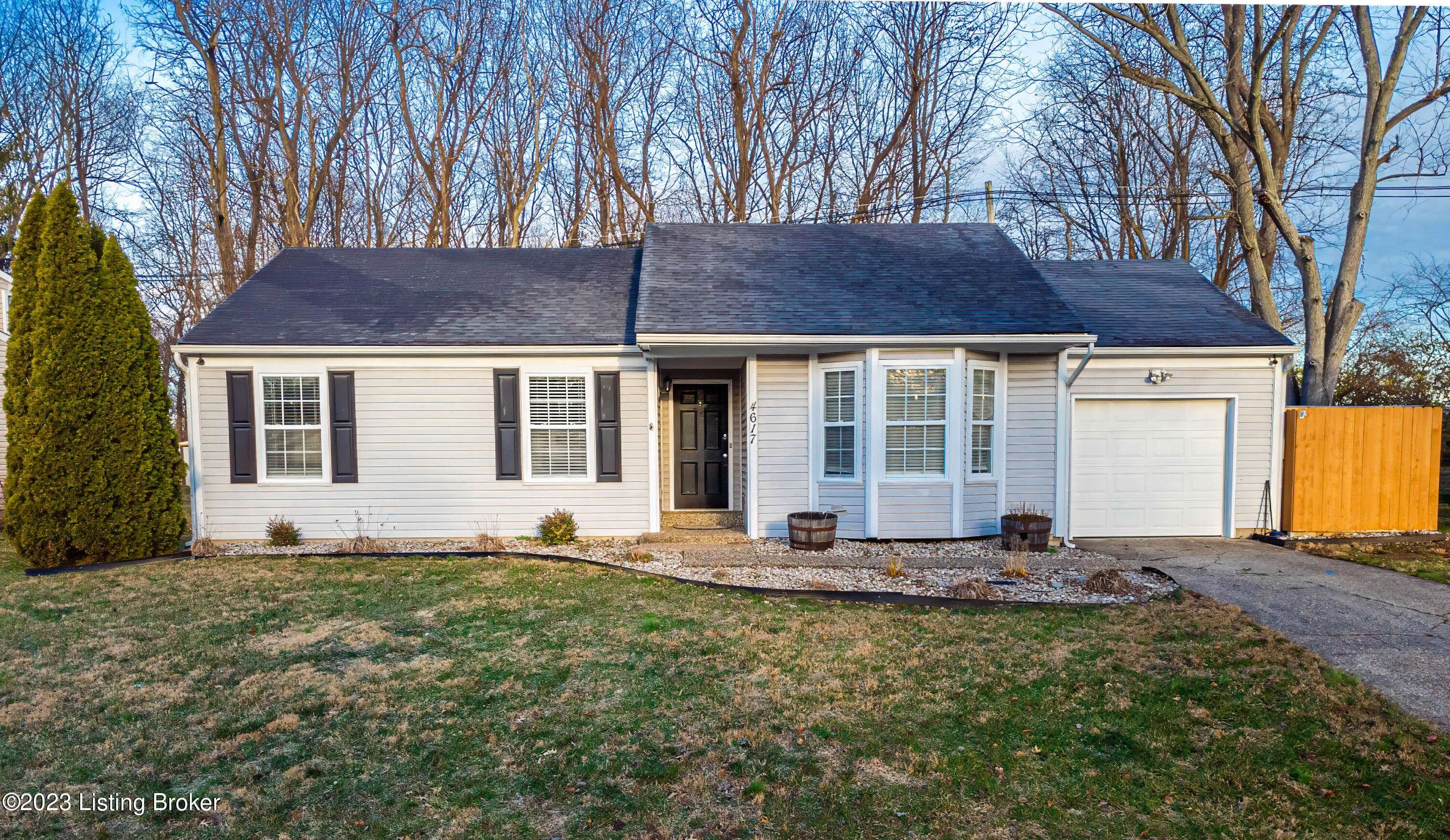 Louisville, KY 40241,4617 Middleburg Ct