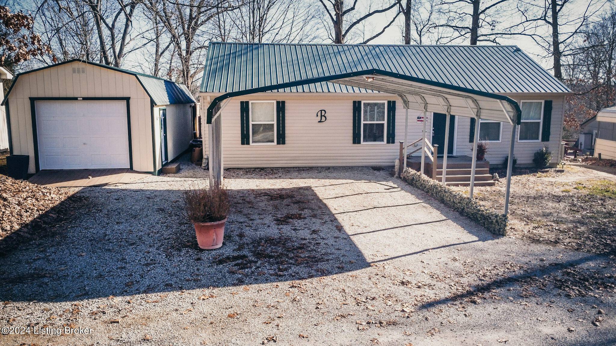 Mcdaniels, KY 40152,405 Lake Haven Loop