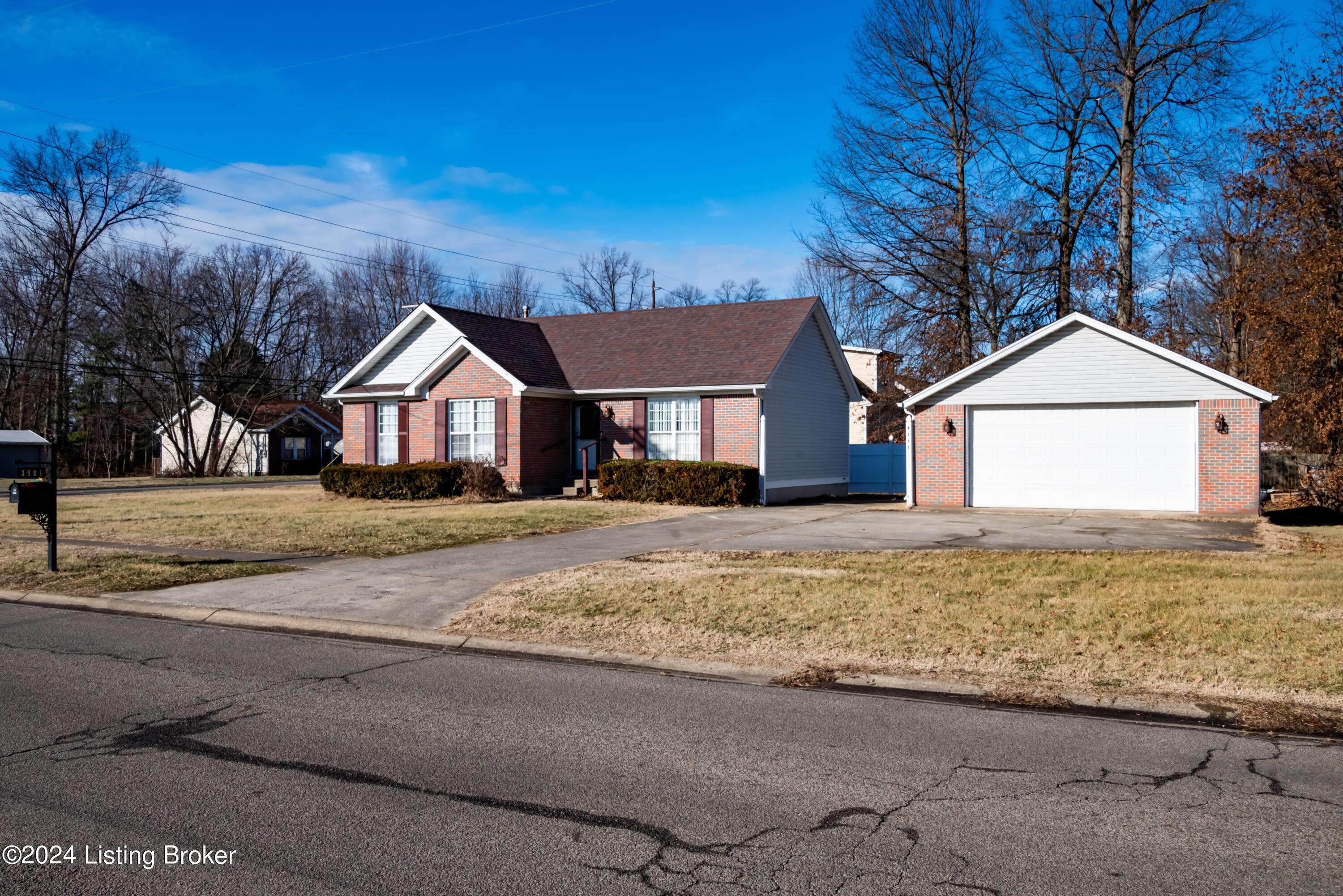 Louisville, KY 40219,3901 Melda Ln