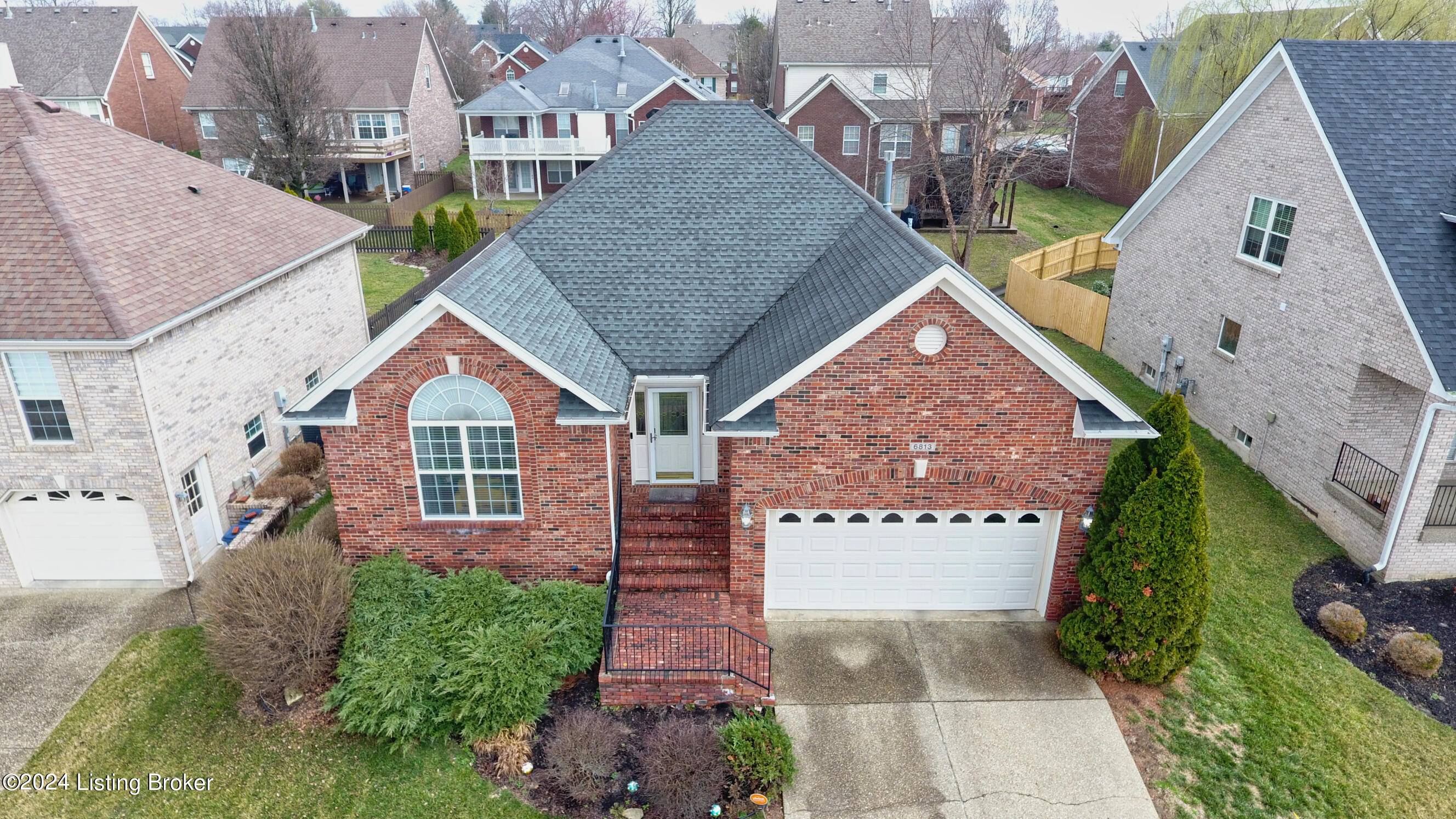 Louisville, KY 40291,6813 Montecito Ln