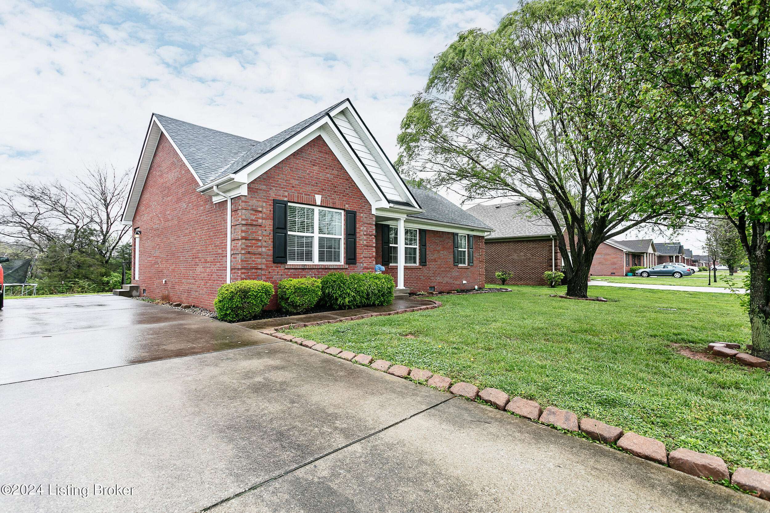 Bardstown, KY 40004,146 Hudson Dr