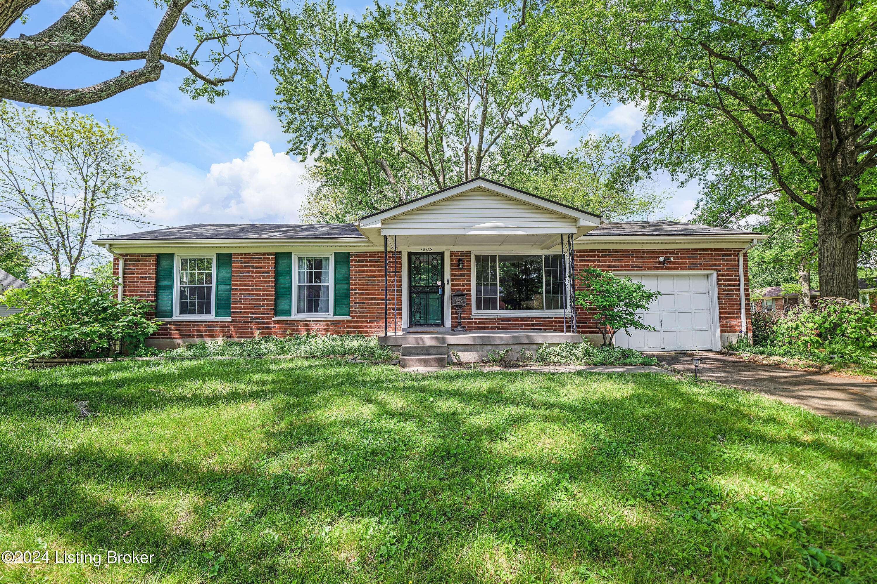 Louisville, KY 40242,1609 Devon Ct