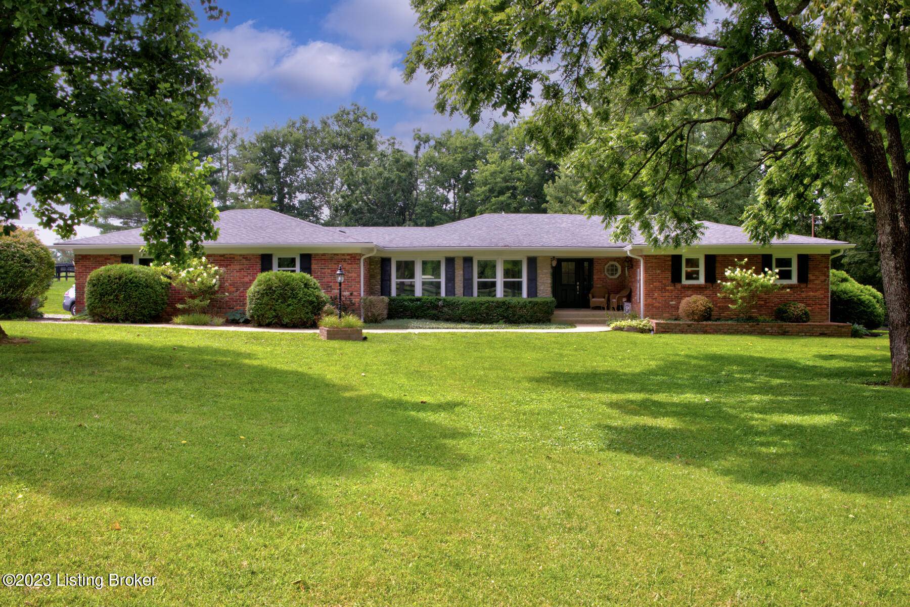 Crestwood, KY 40014,1512 Lake Shore Cir