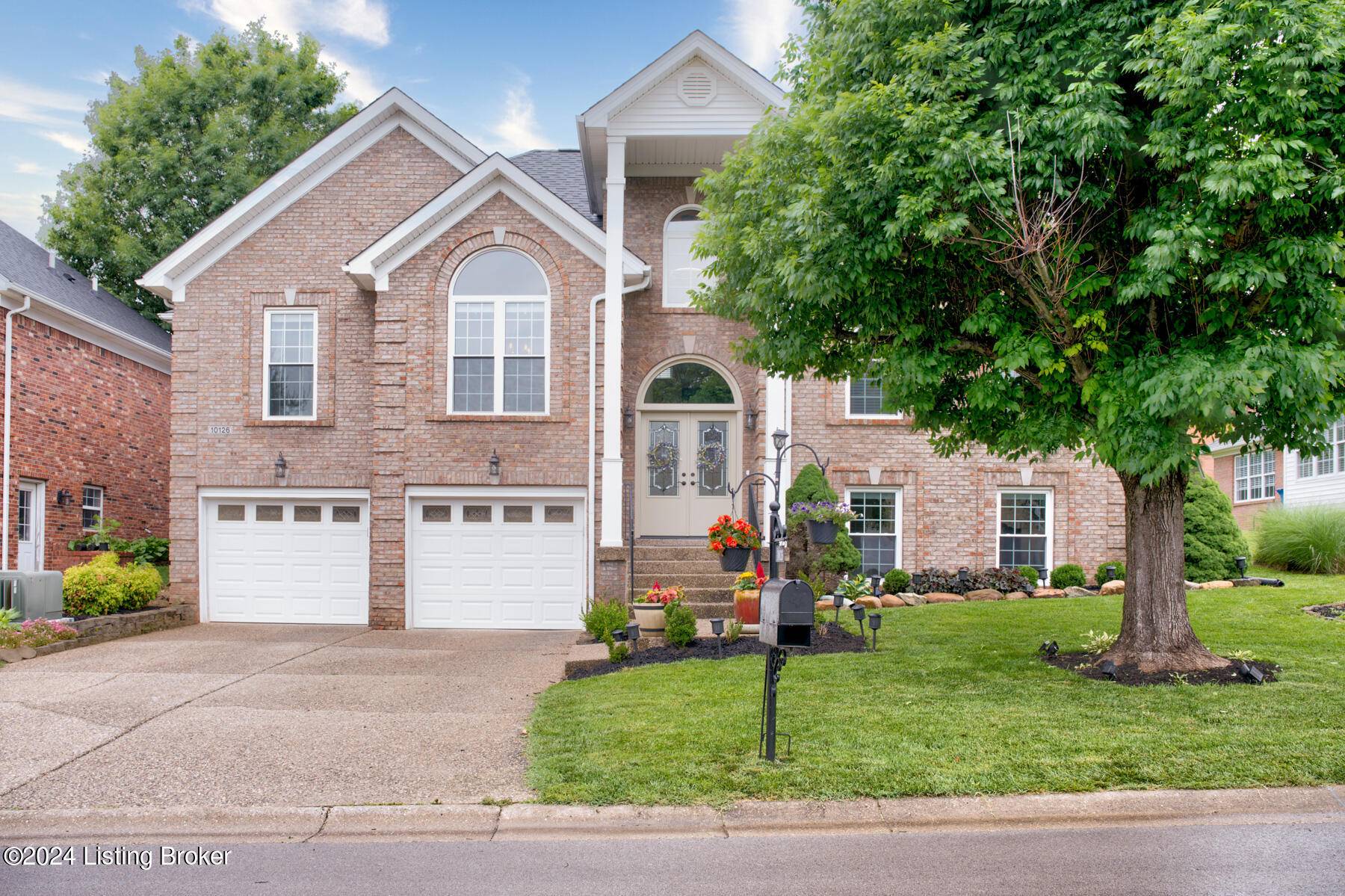 Louisville, KY 40241,10126 Springhurst Gardens Cir