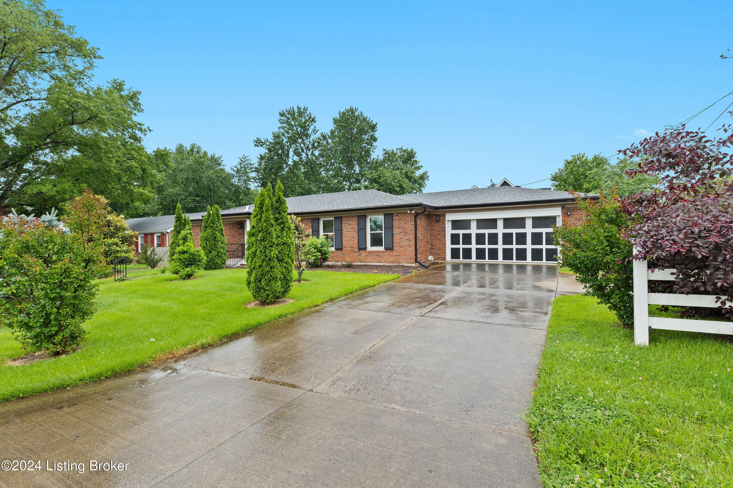 Louisville, KY 40222,1216 Abbeywood Rd