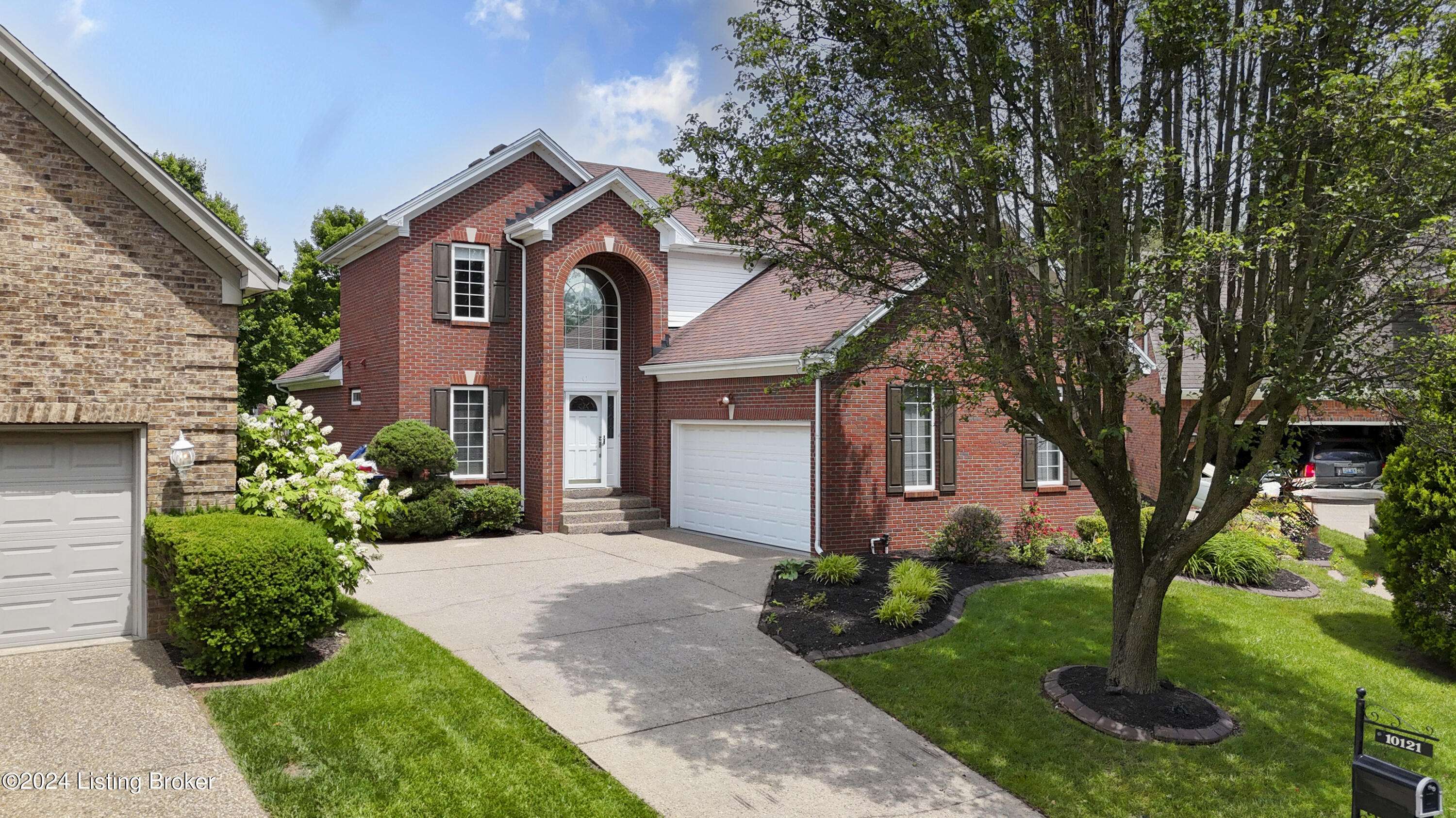 Louisville, KY 40241,10121 IVYBRIDGE Cir