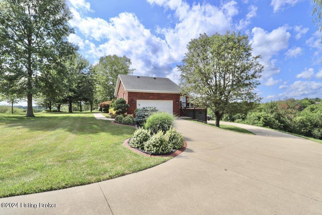 Taylorsville, KY 40071,372 Oak Ridge Dr