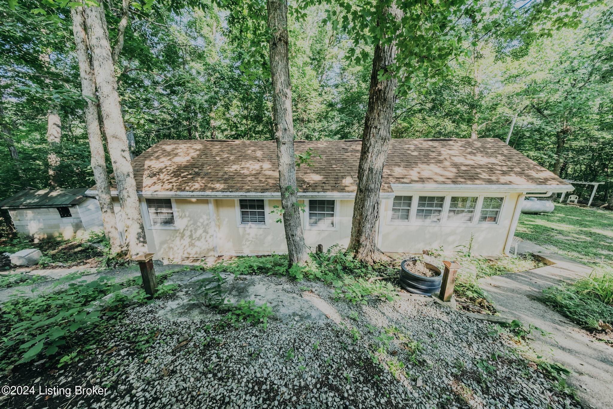 Hudson, KY 40145,3085 Centerview Rough River Ln