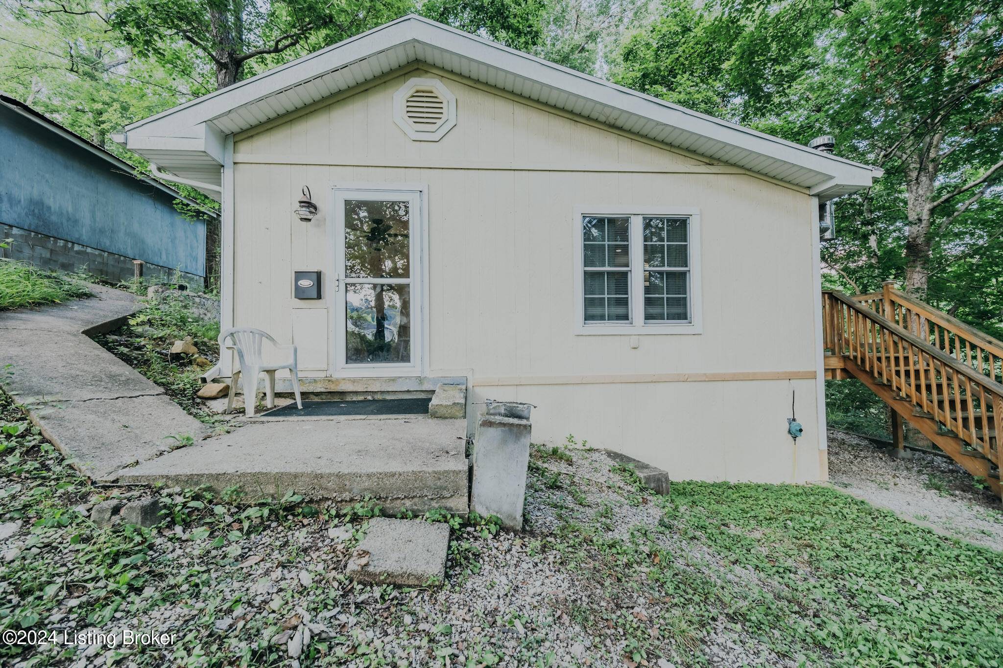 Hudson, KY 40145,3085 Centerview Rough River Ln