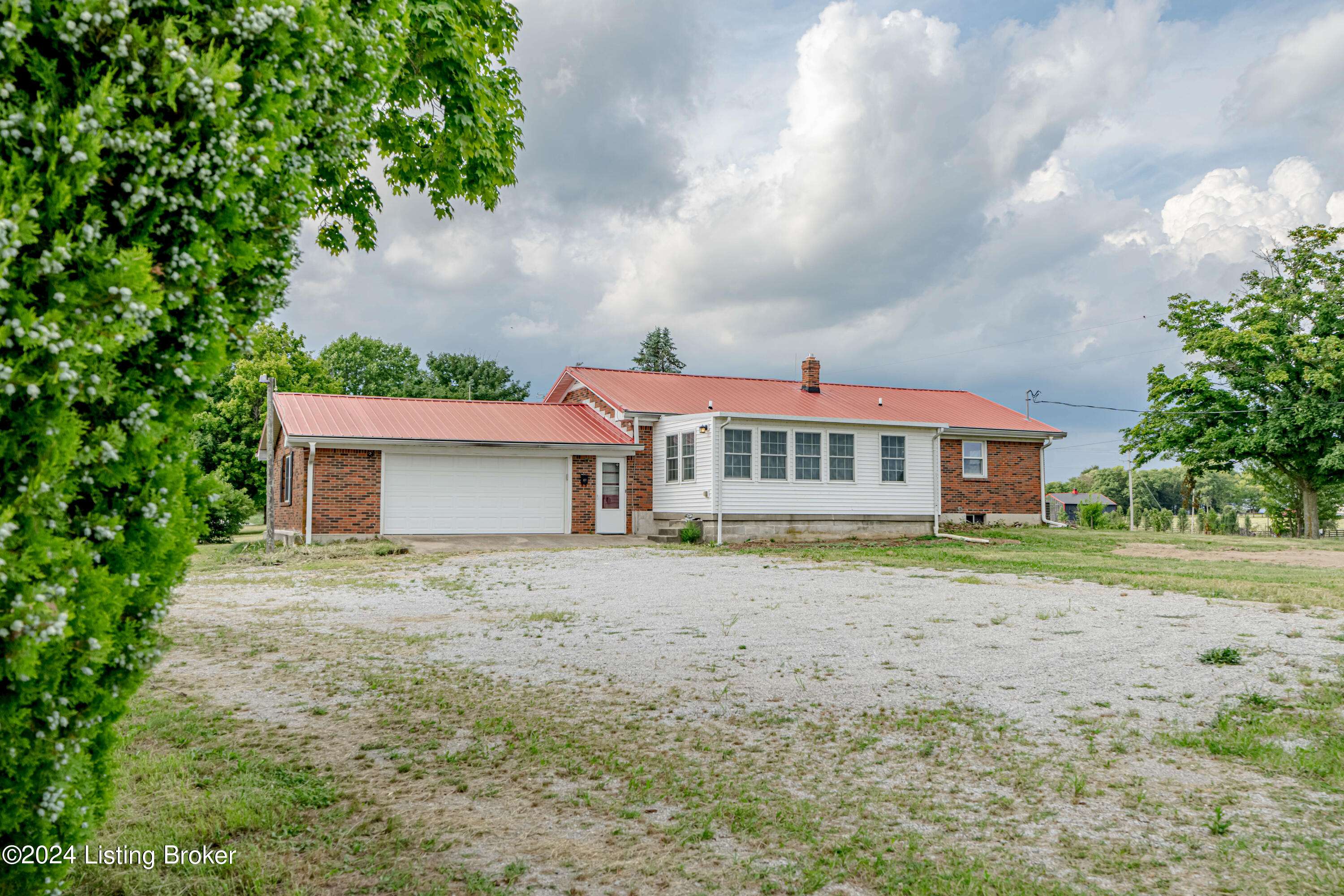 New Castle, KY 40050,2841 Drennon Rd