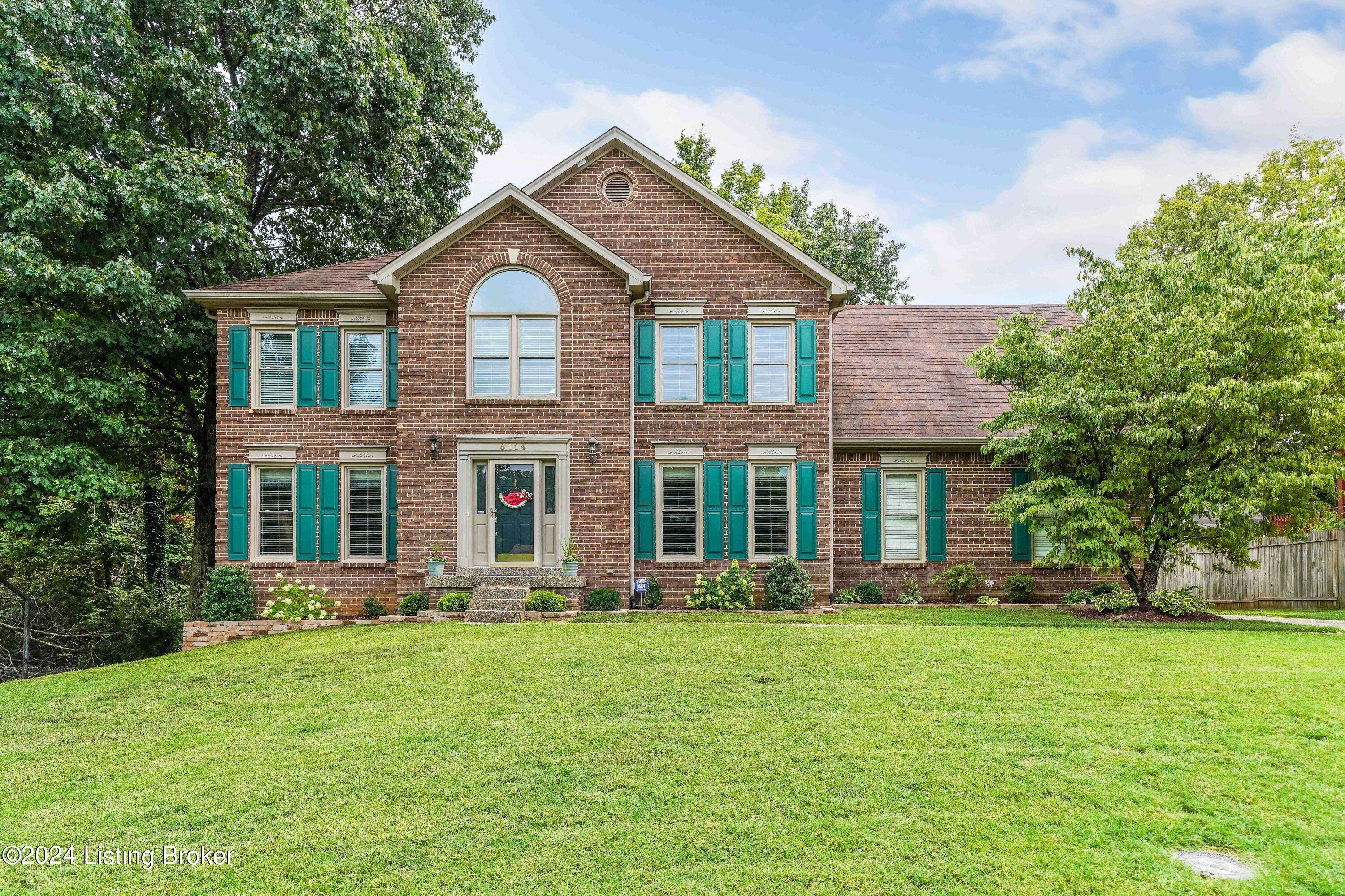 Louisville, KY 40220,8414 Lacevine Pl