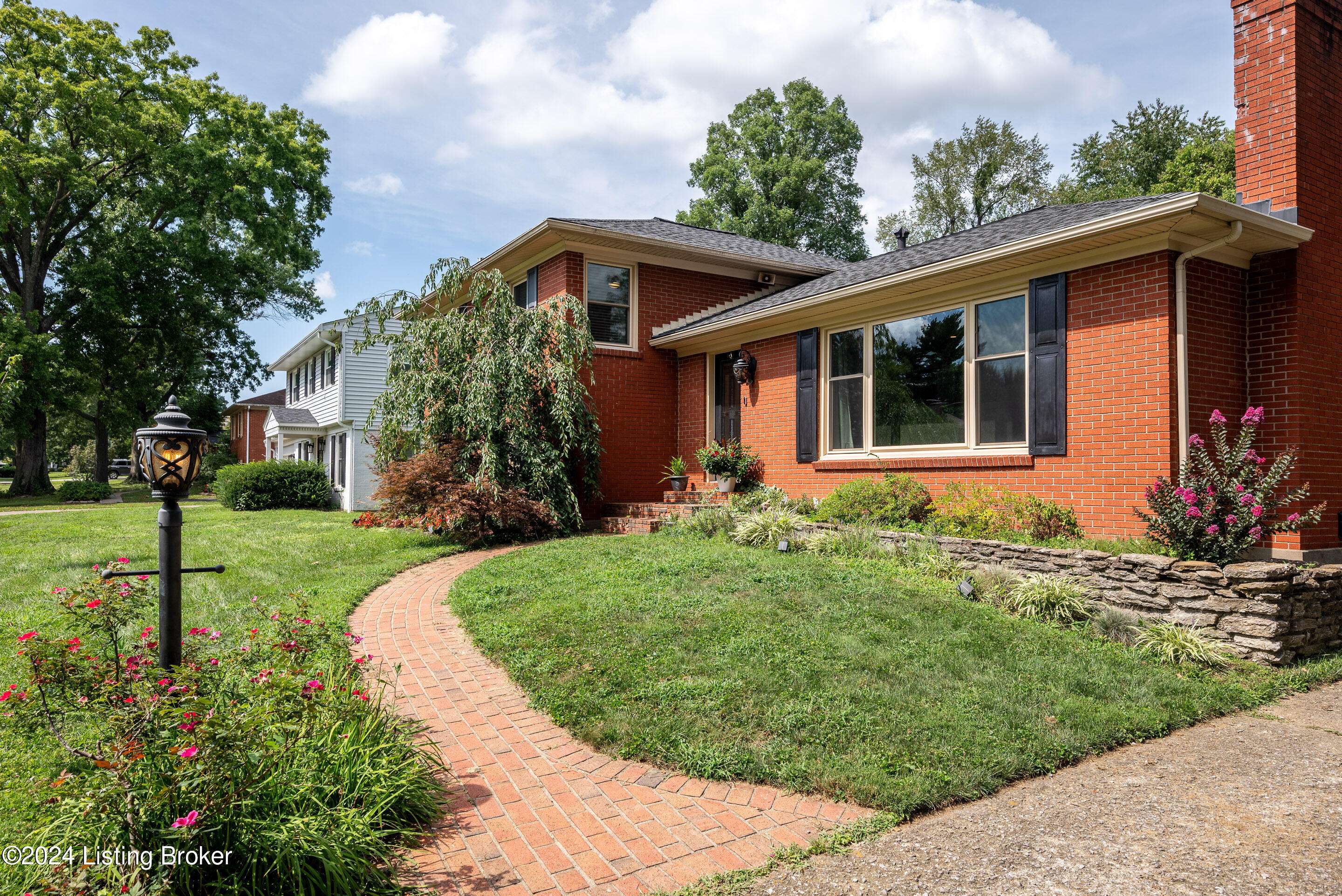 Louisville, KY 40207,6425 Regency Ln