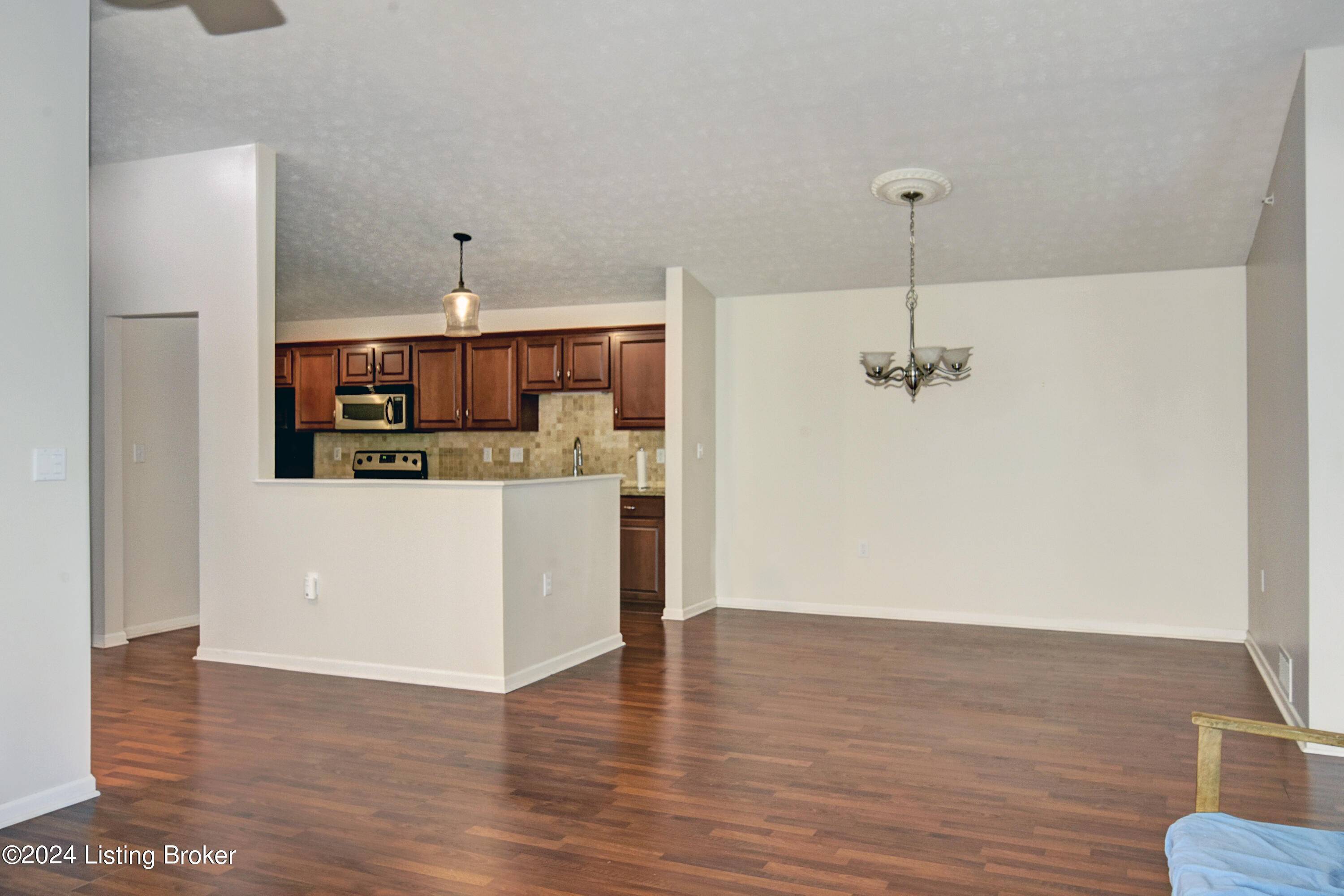 Crestwood, KY 40014,6503 Shelton Cir #311