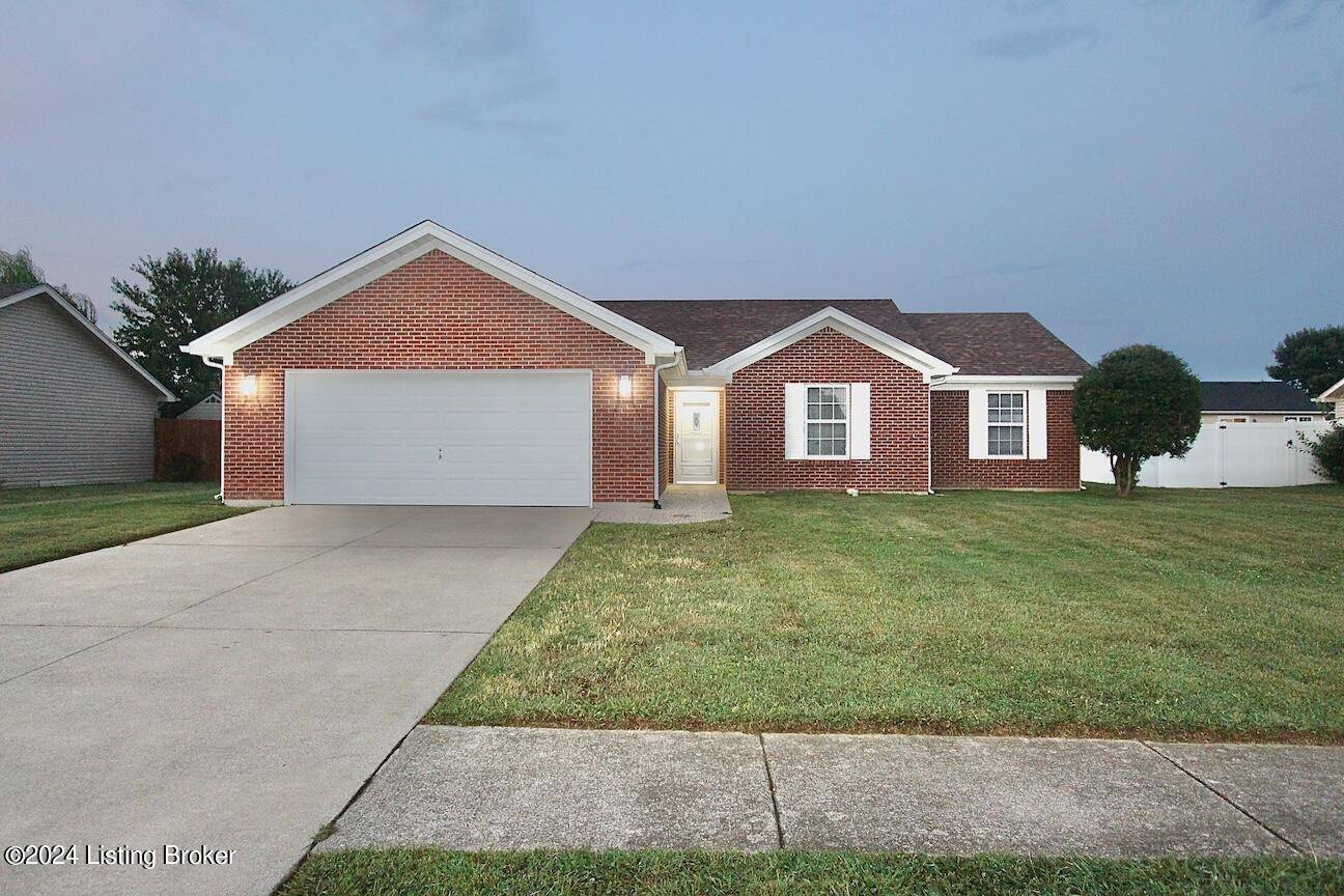 Jeffersonville, IN 47130,216 Savannah Nicole Rd