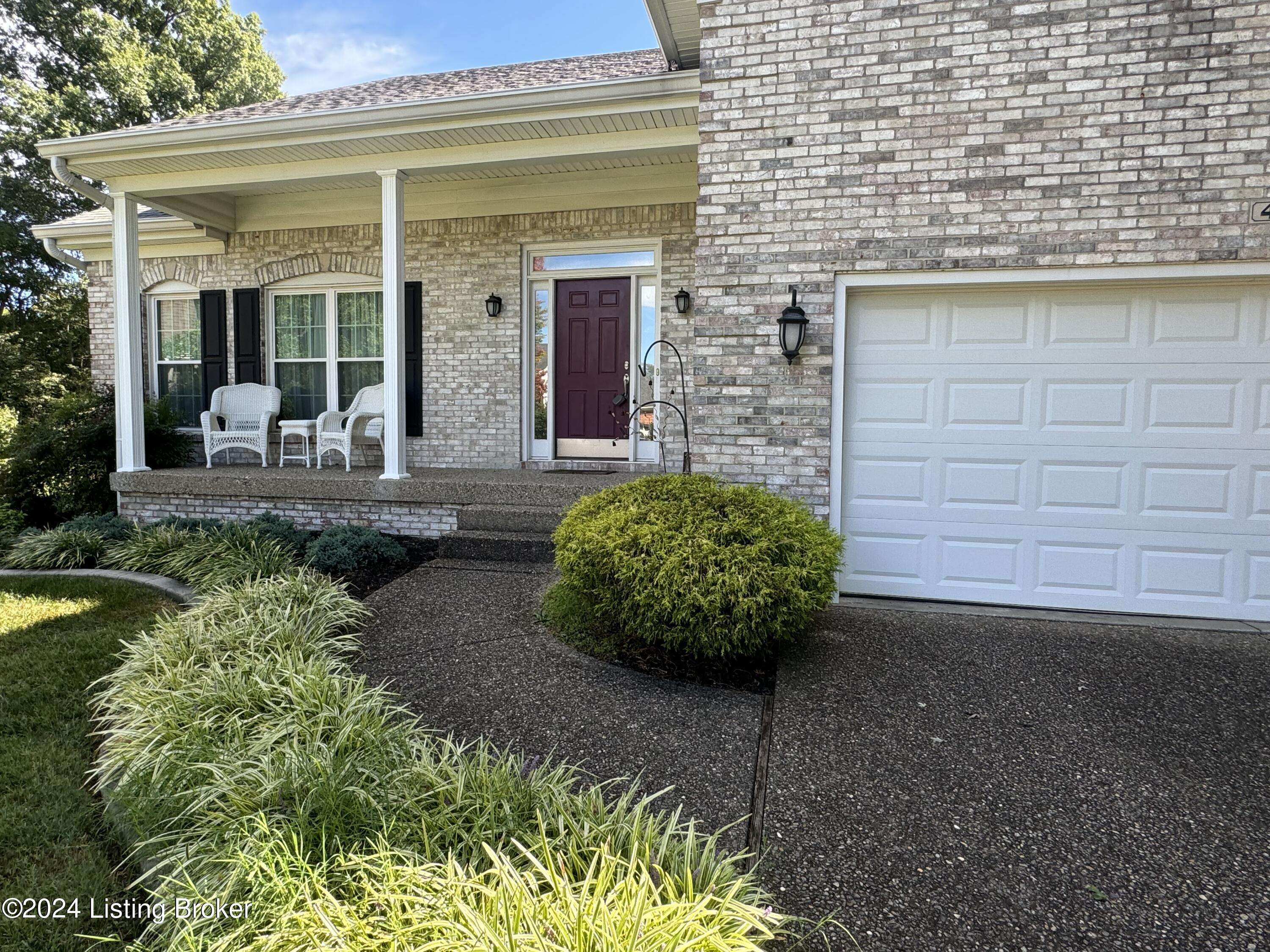 Louisville, KY 40245,4107 Steeple WAY