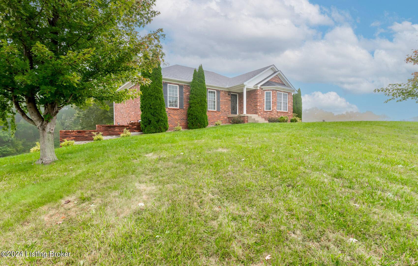 Fisherville, KY 40023,13 Hudson Dr