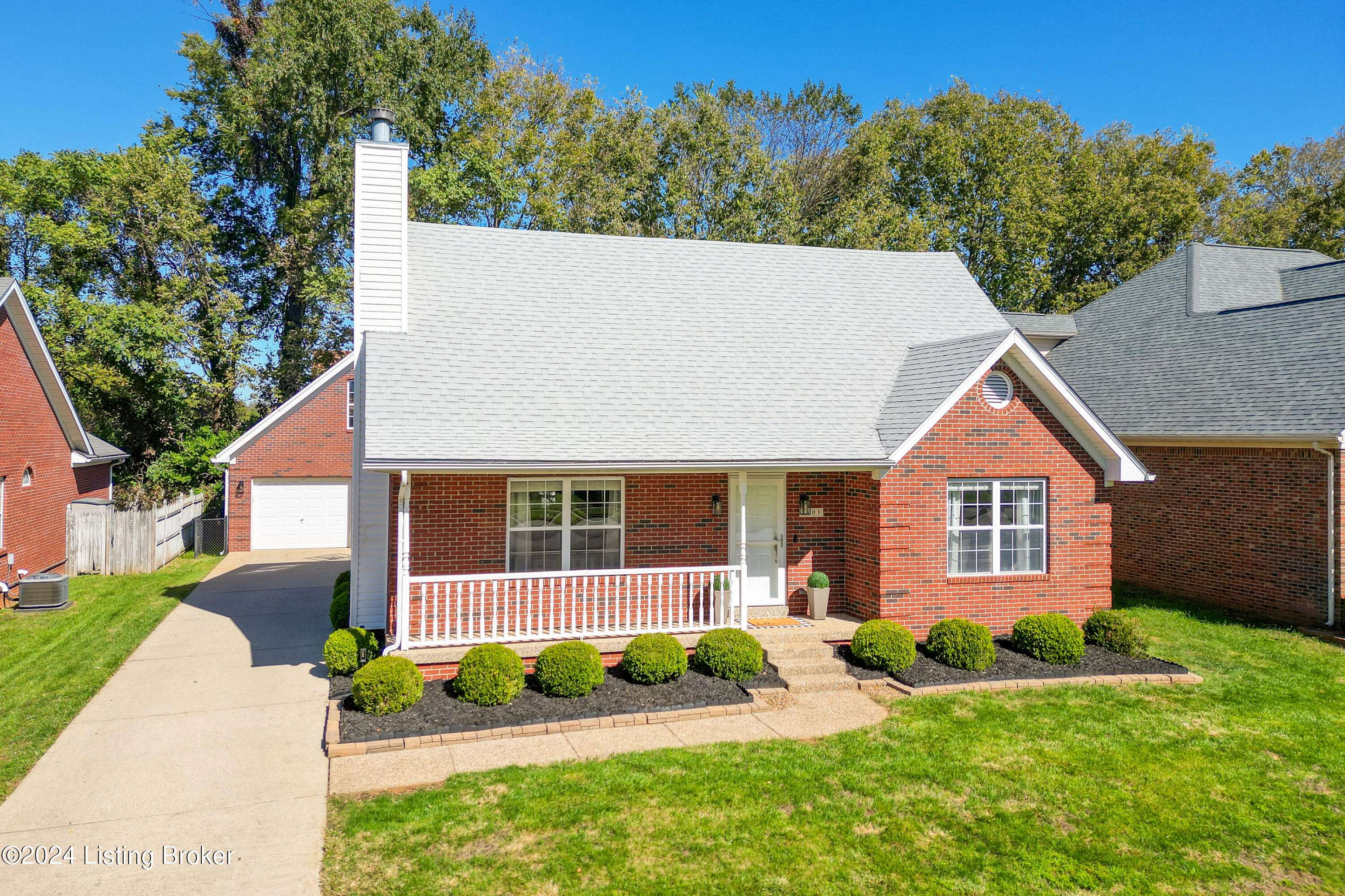 Louisville, KY 40299,7801 Ridgehurst Pl
