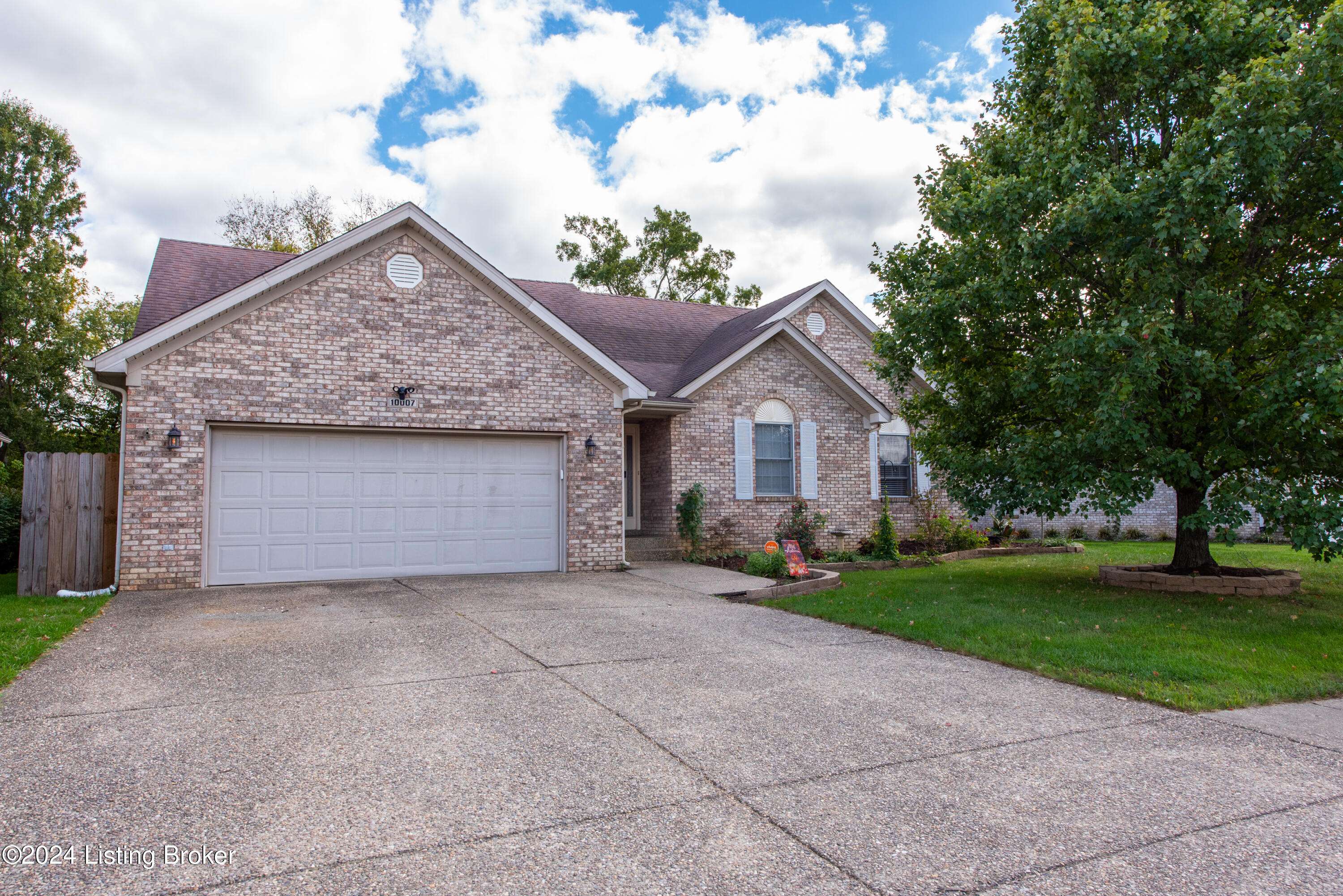 Louisville, KY 40272,10007 Evening Star Dr