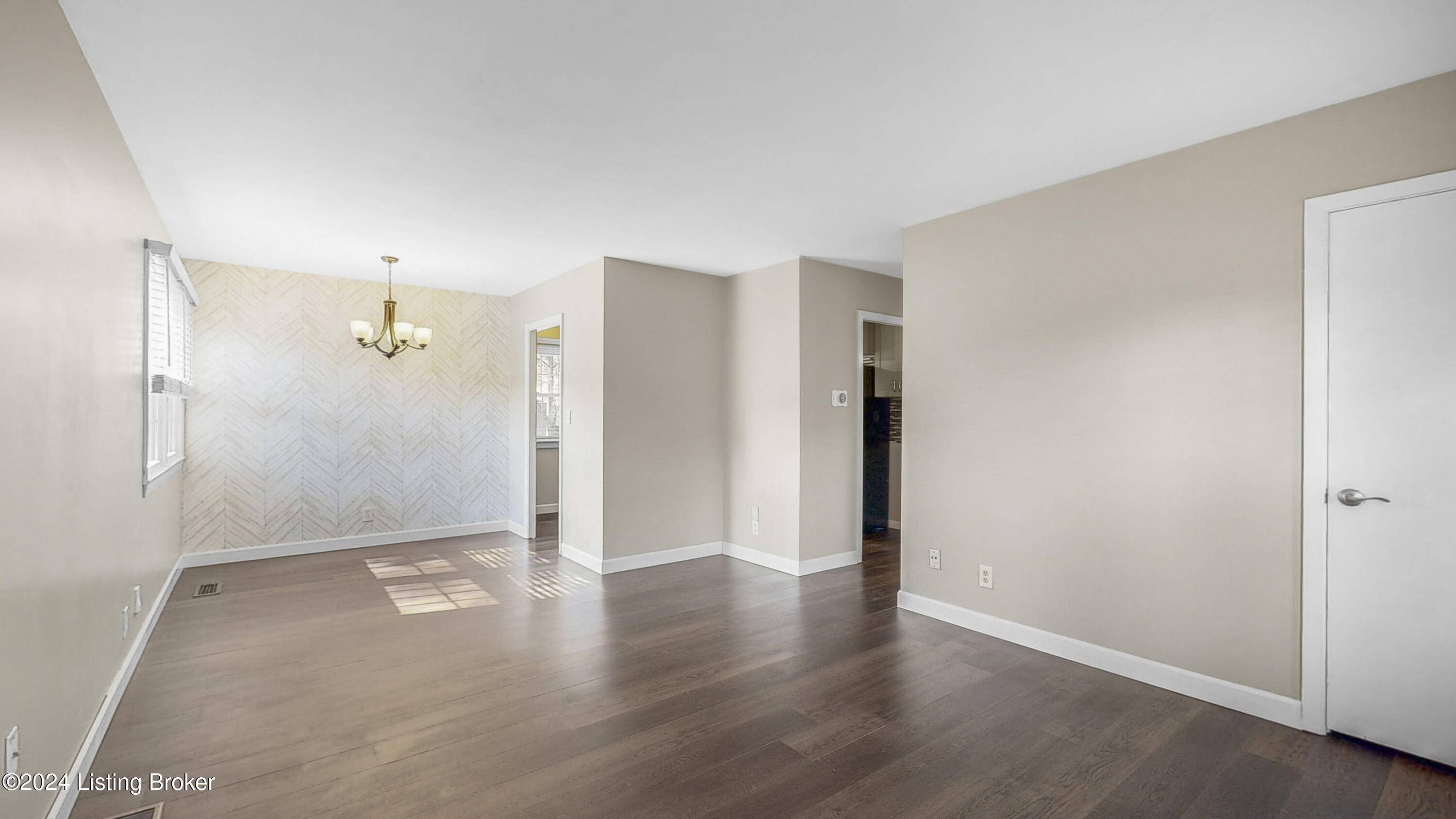 Louisville, KY 40223,1816 Wickham WAY