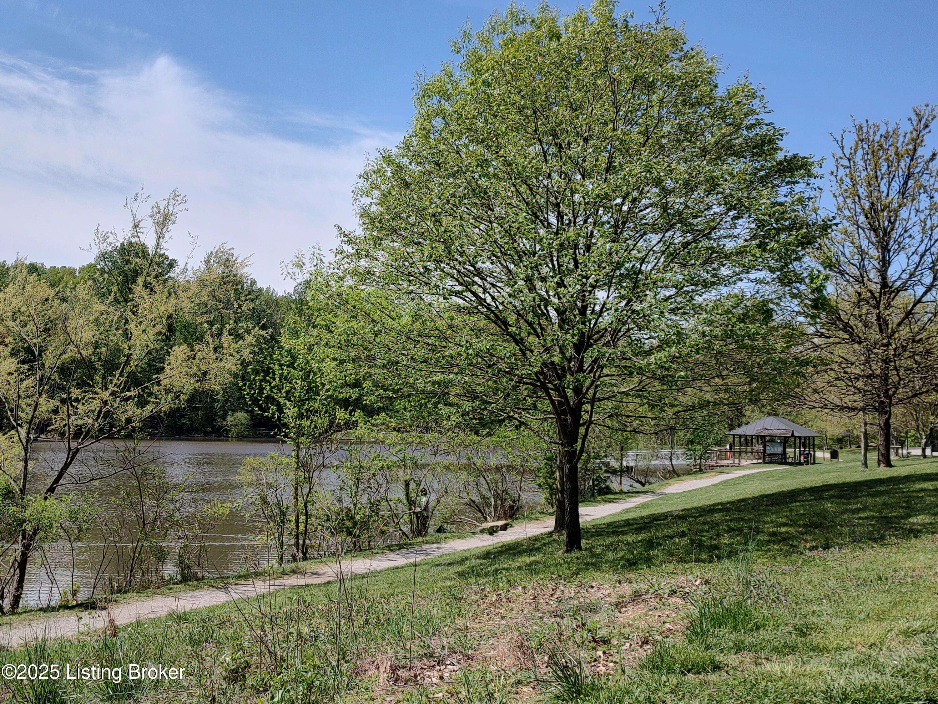 Louisville, KY 40214,3501 Hardwood Forest Dr