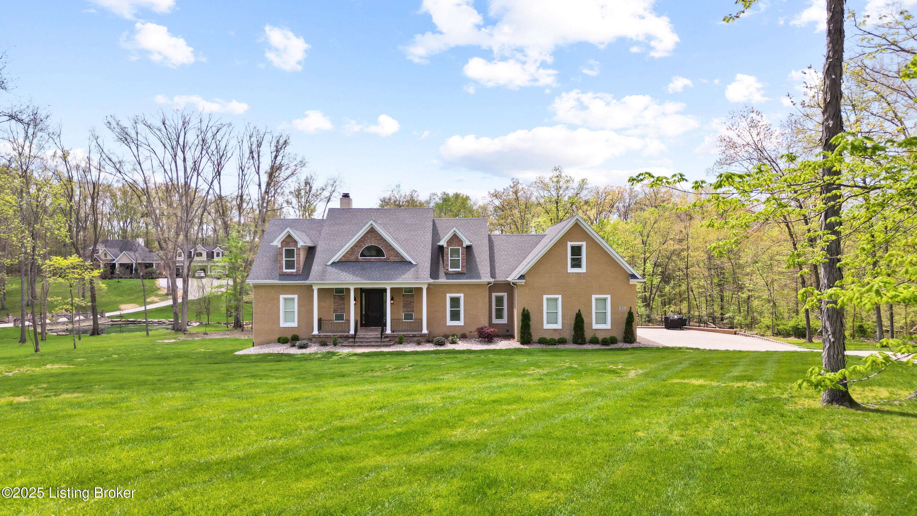 Louisville, KY 40245,1012 Mullins Ln