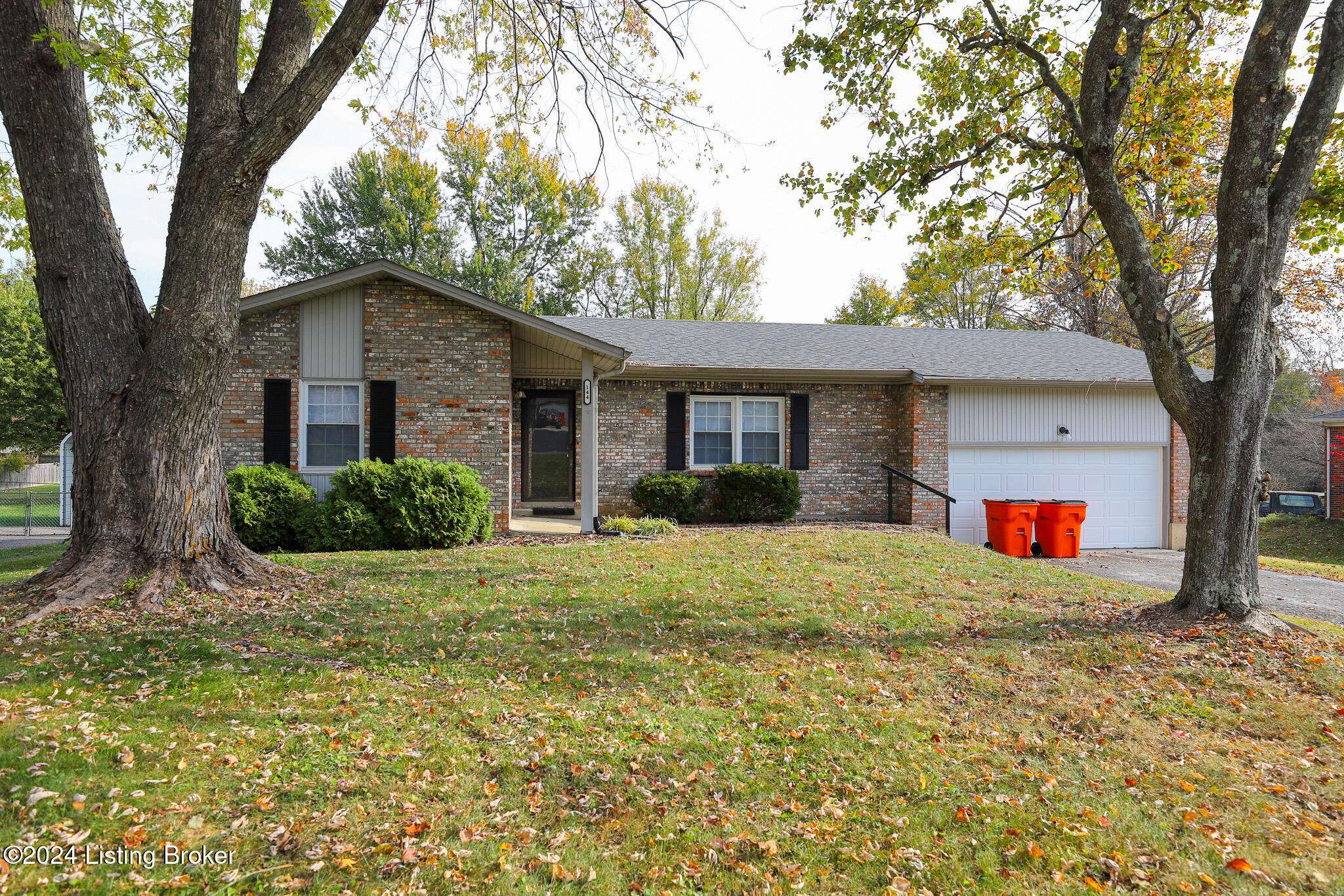 Elizabethtown, KY 42701,144 Barbara Cir