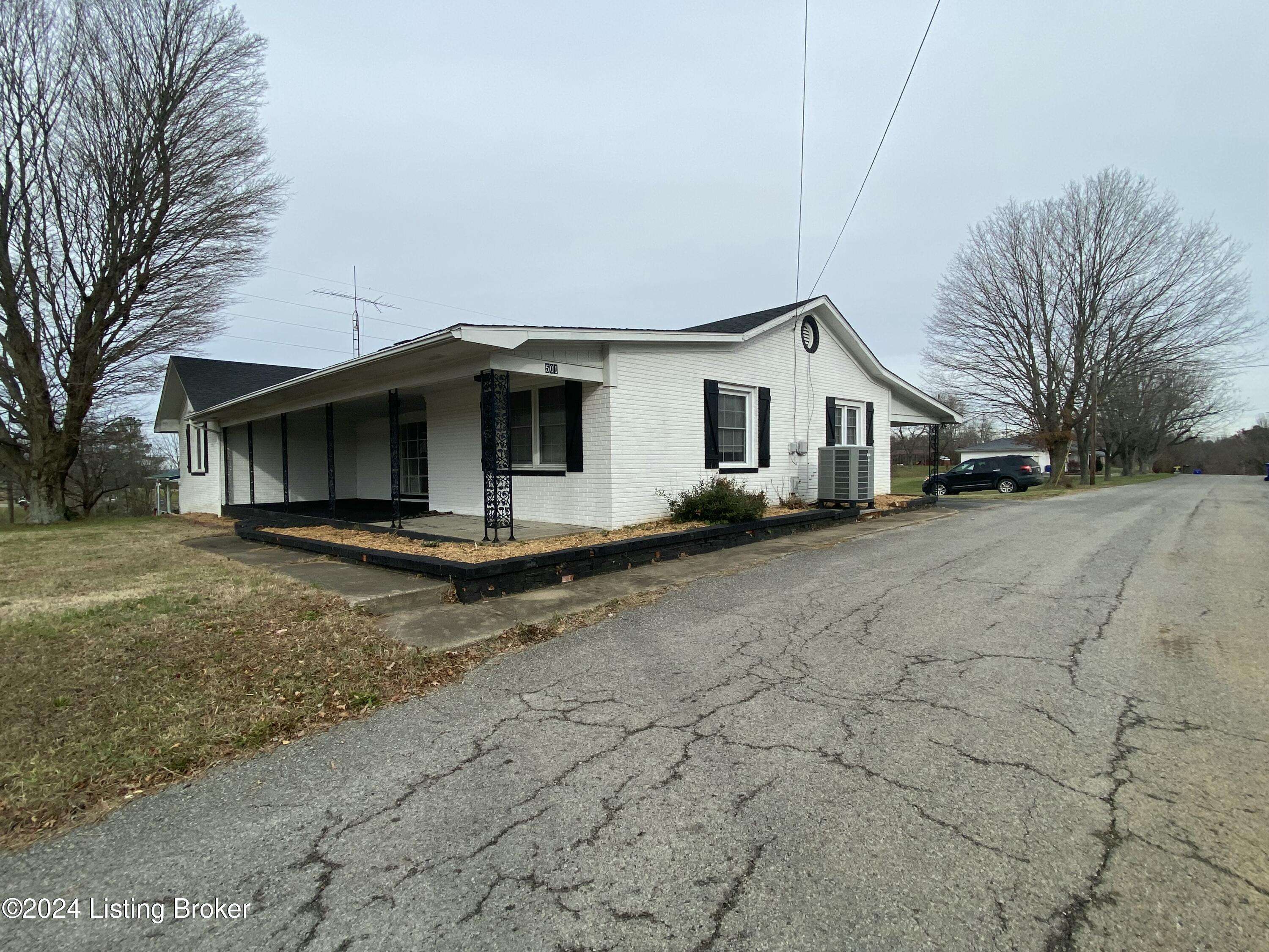 Leitchfield, KY 42754,501 Lilac Rd