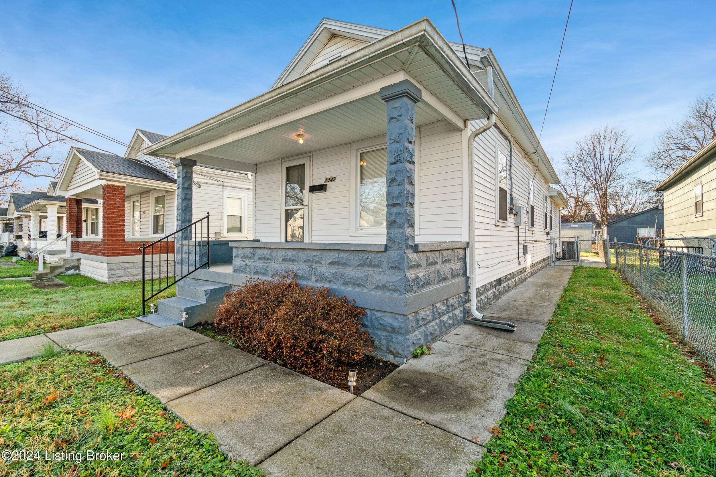 Louisville, KY 40215,1342 Longfield Ave