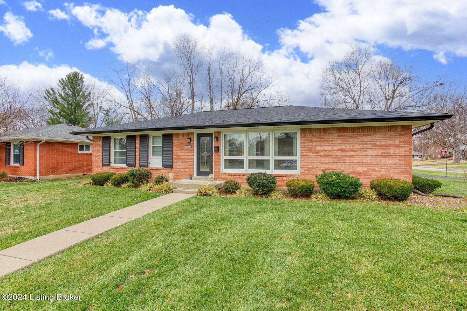 Louisville, KY 40222,7007 Dartmoor Dr