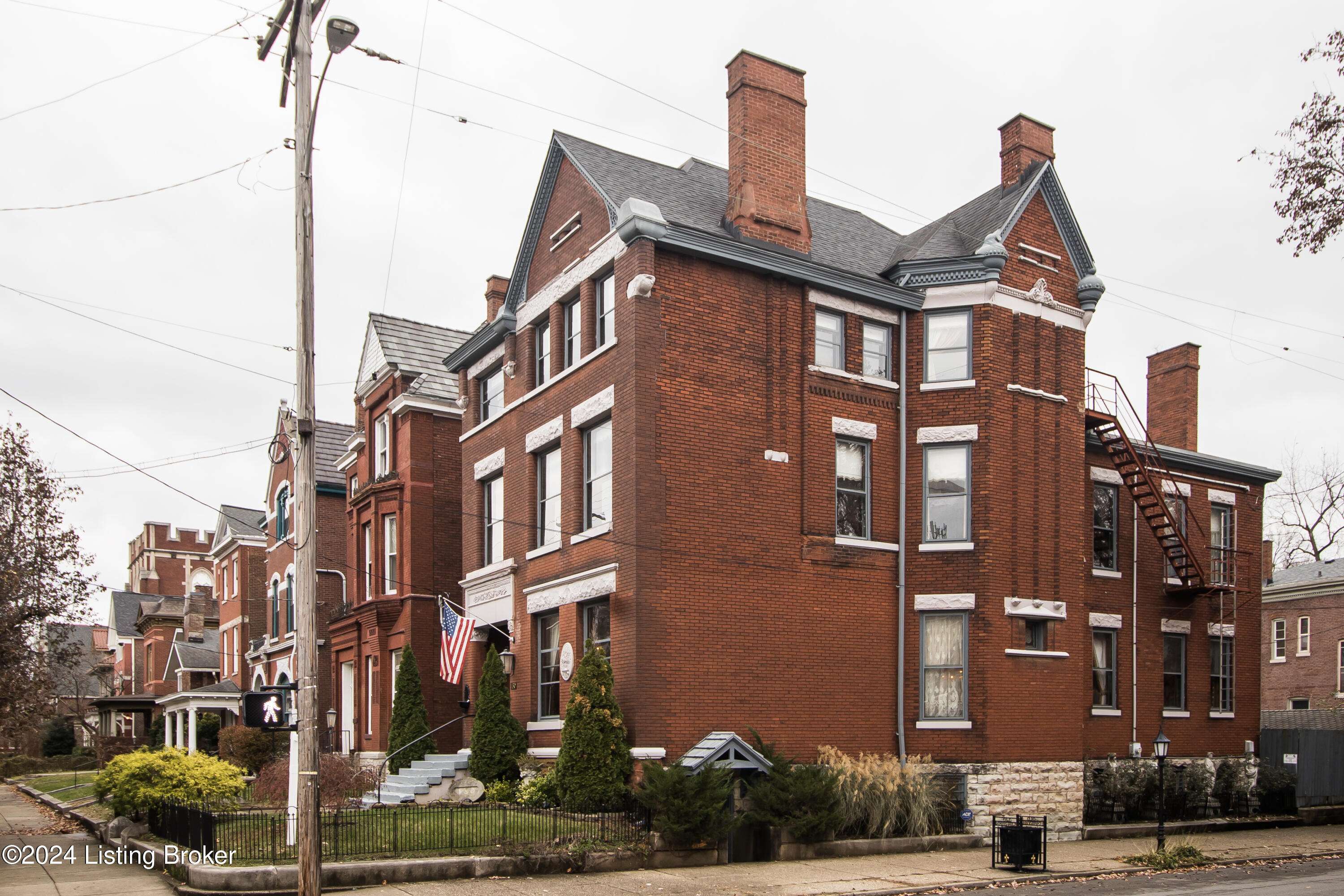 Louisville, KY 40203,130 W Ormsby Ave