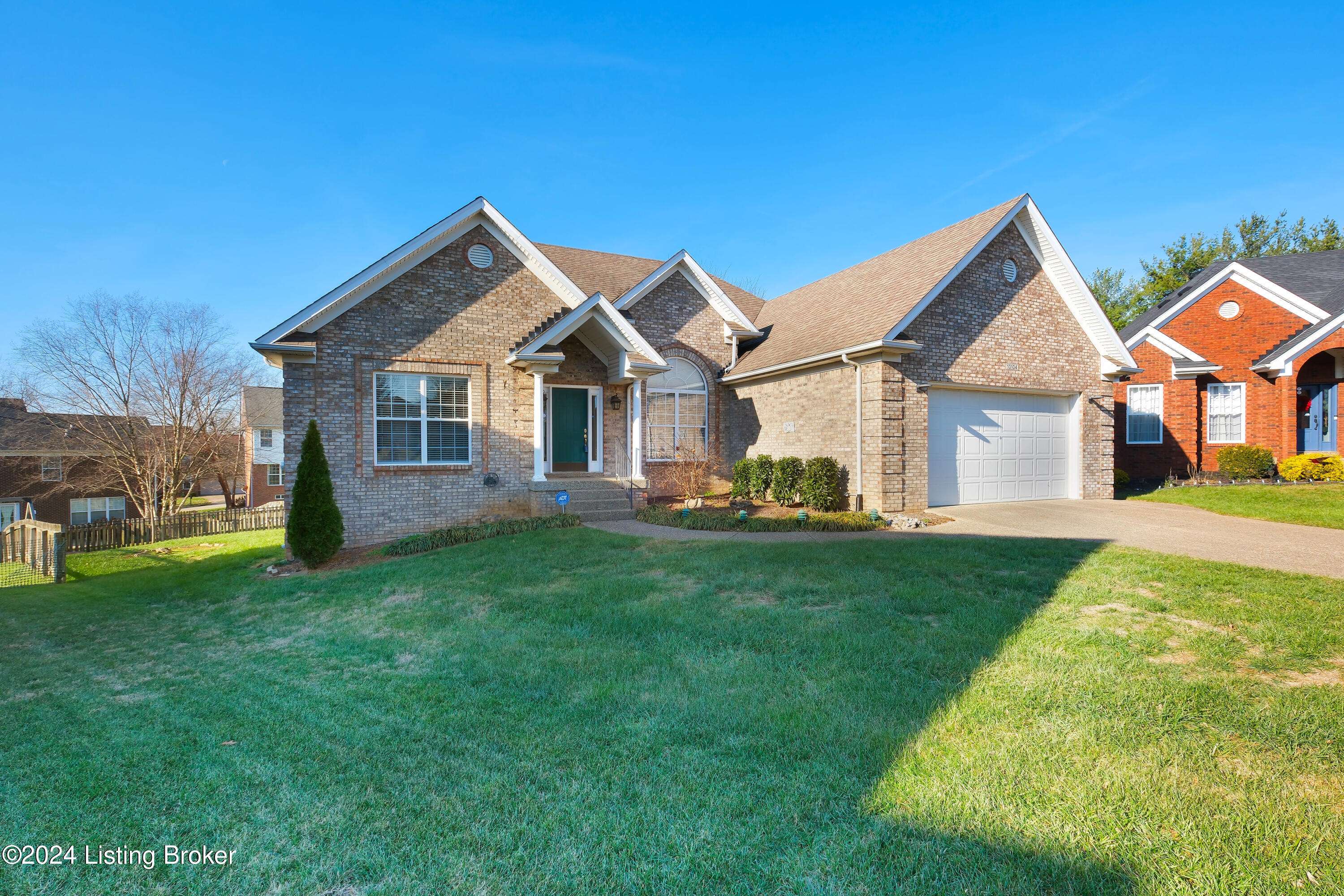 Louisville, KY 40241,10104 Springhurst Gardens Cir