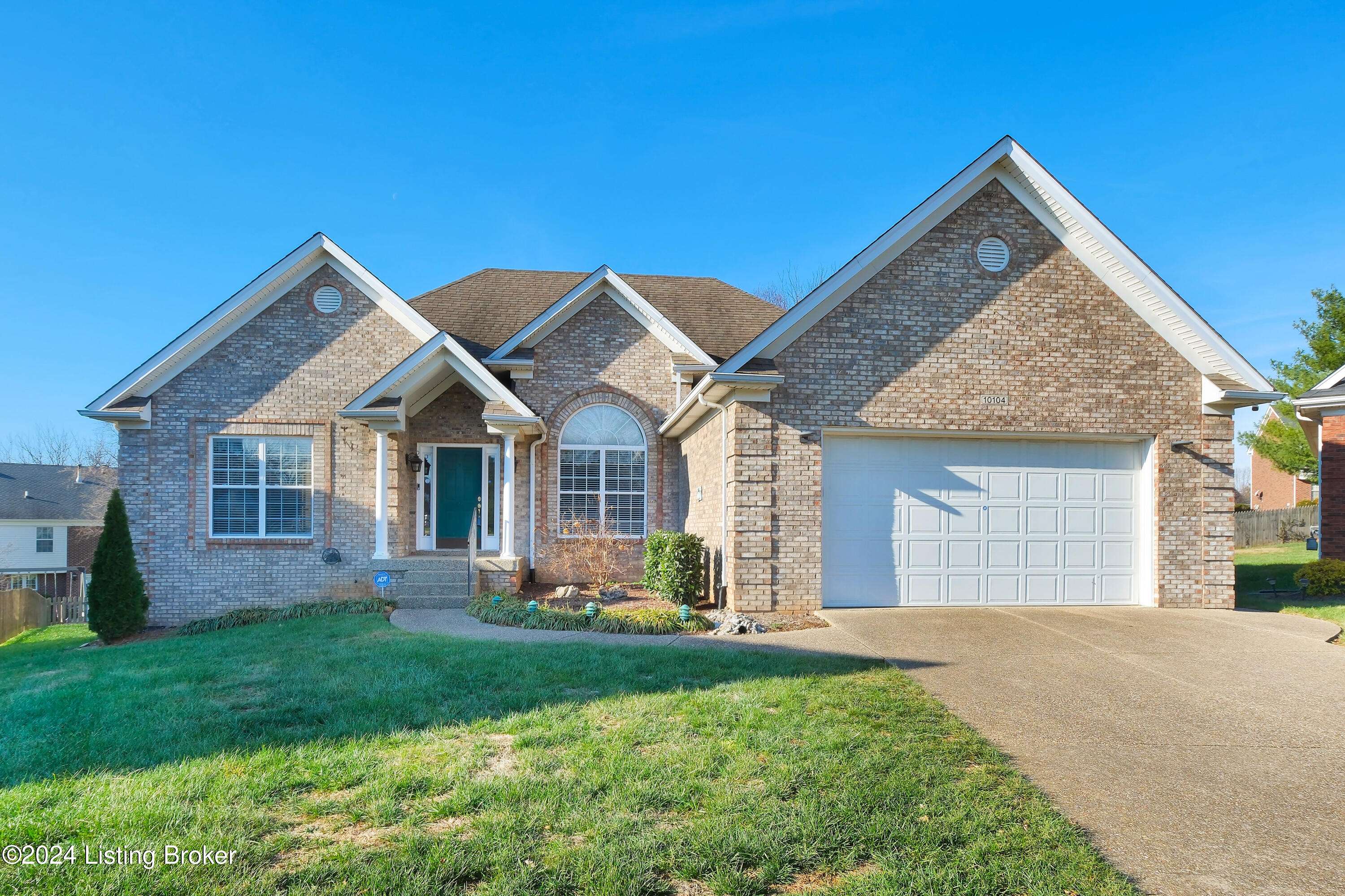 Louisville, KY 40241,10104 Springhurst Gardens Cir