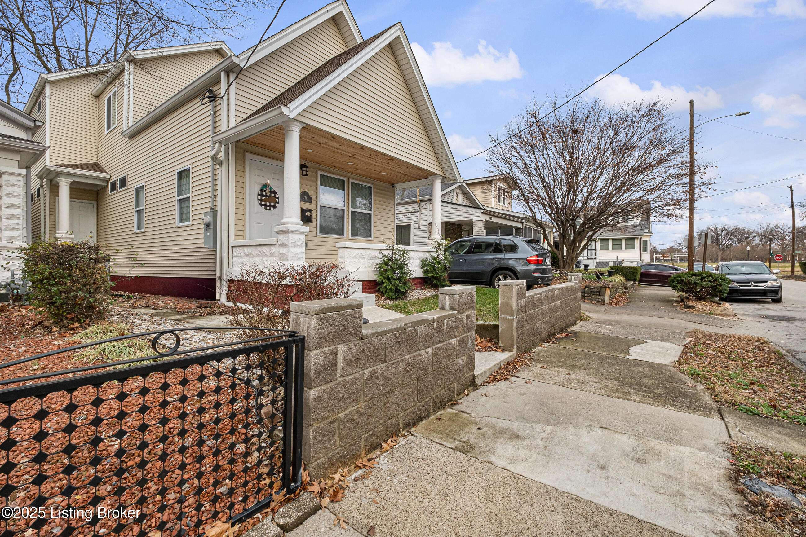 Louisville, KY 40203,714 Shelby Pkwy