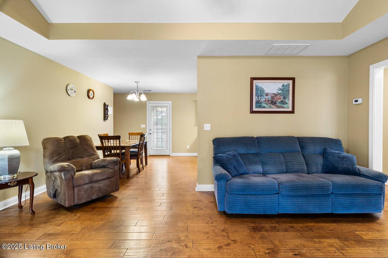 Coxs Creek, KY 40013,651 Deatsville LOOP