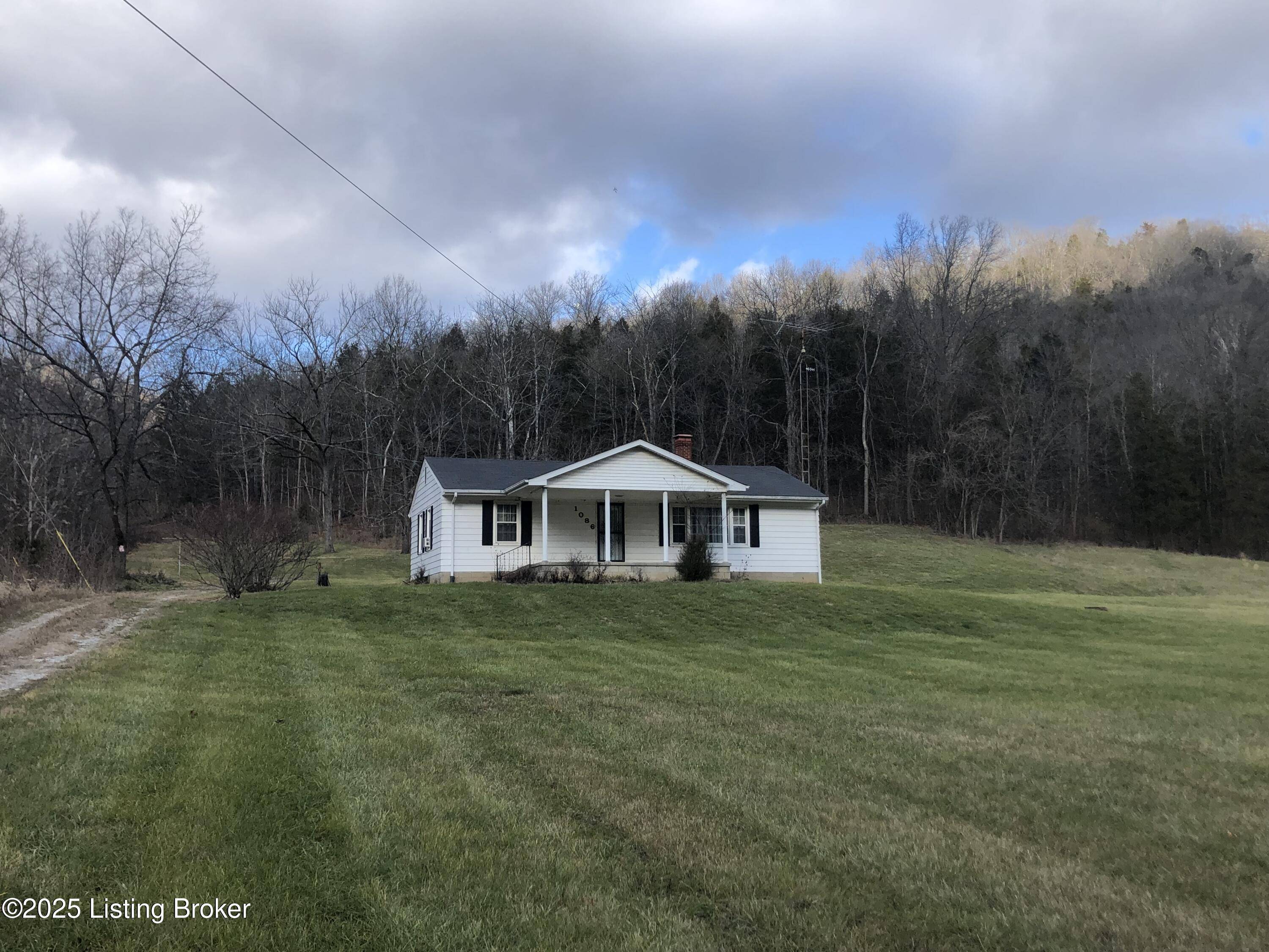 Milton, KY 40045,1086 W Prong Locust Rd