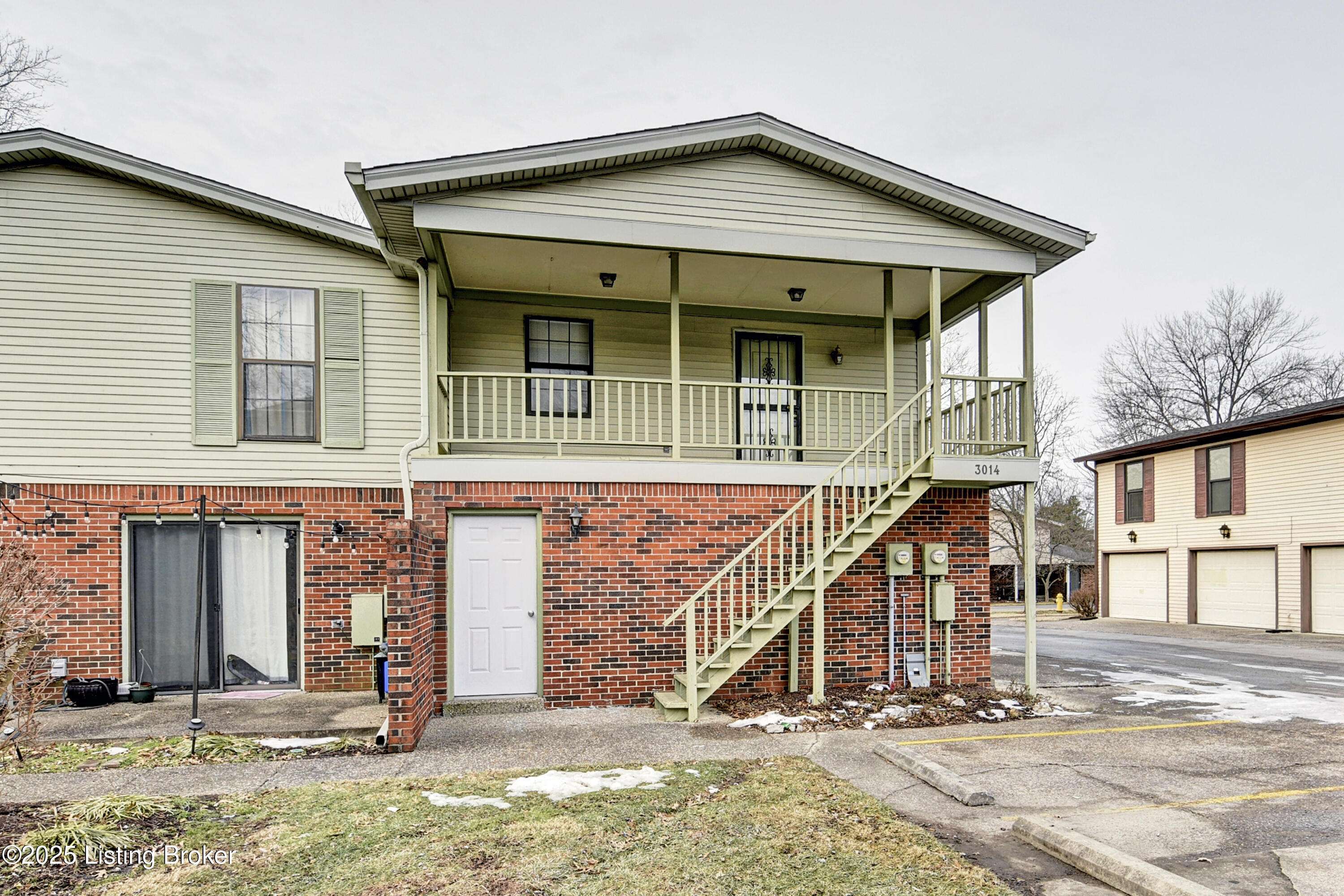 Louisville, KY 40214,3014 Groveview Ct