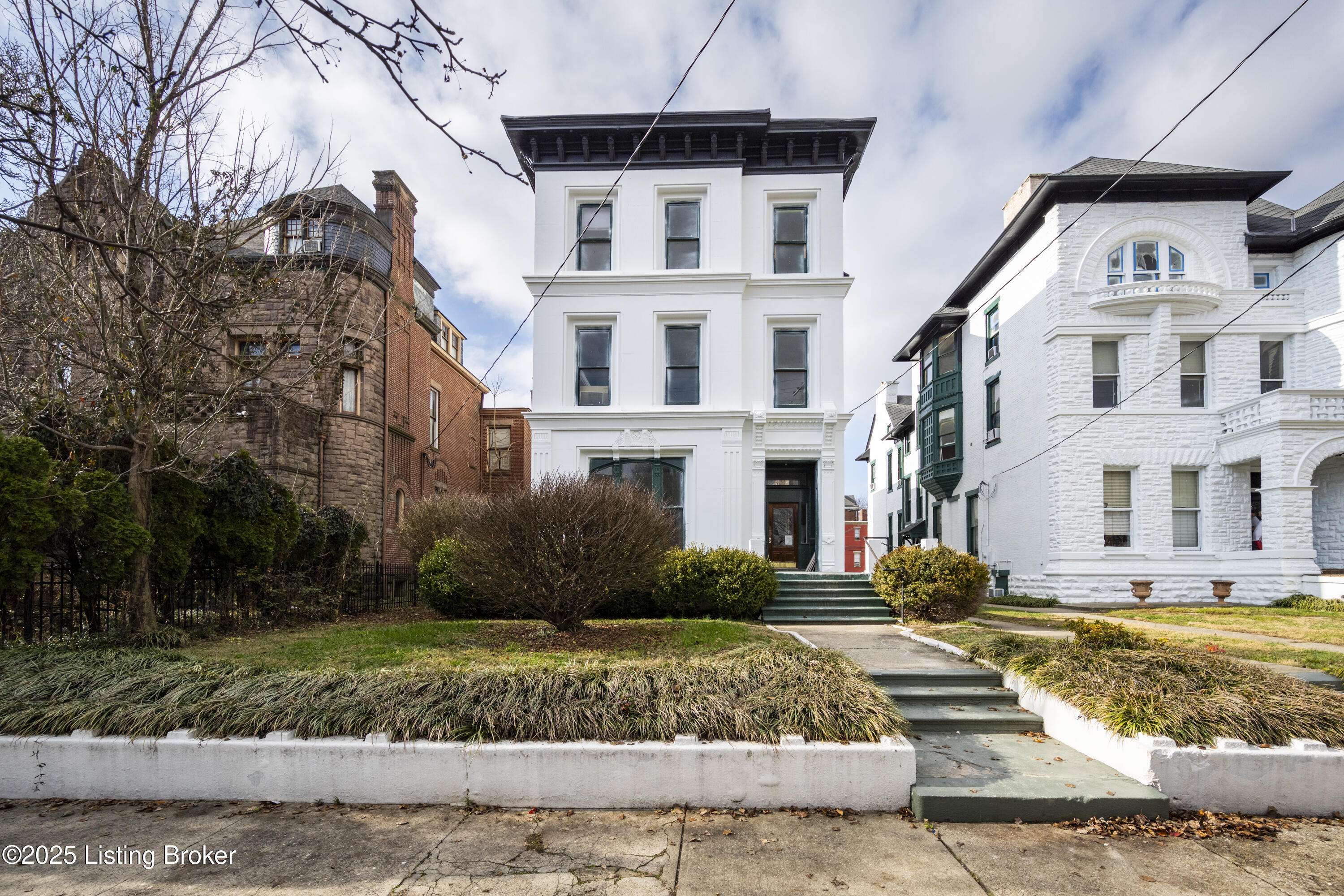 Louisville, KY 40203,1018 S 3rd St